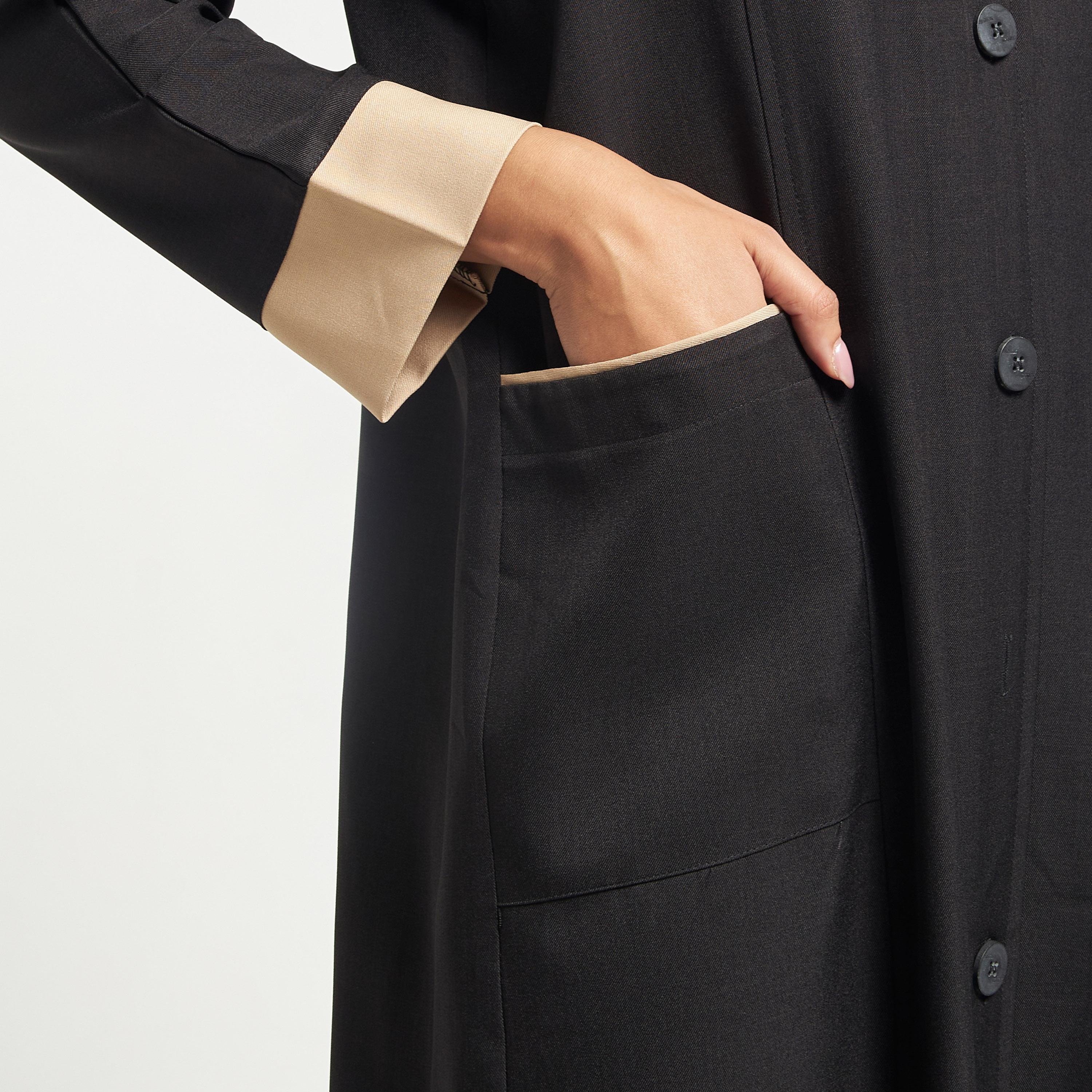 Hadiyath Al Madinah Panelled V-neck Abaya with Hijab-women-arabicclothing-abayas-image-6
