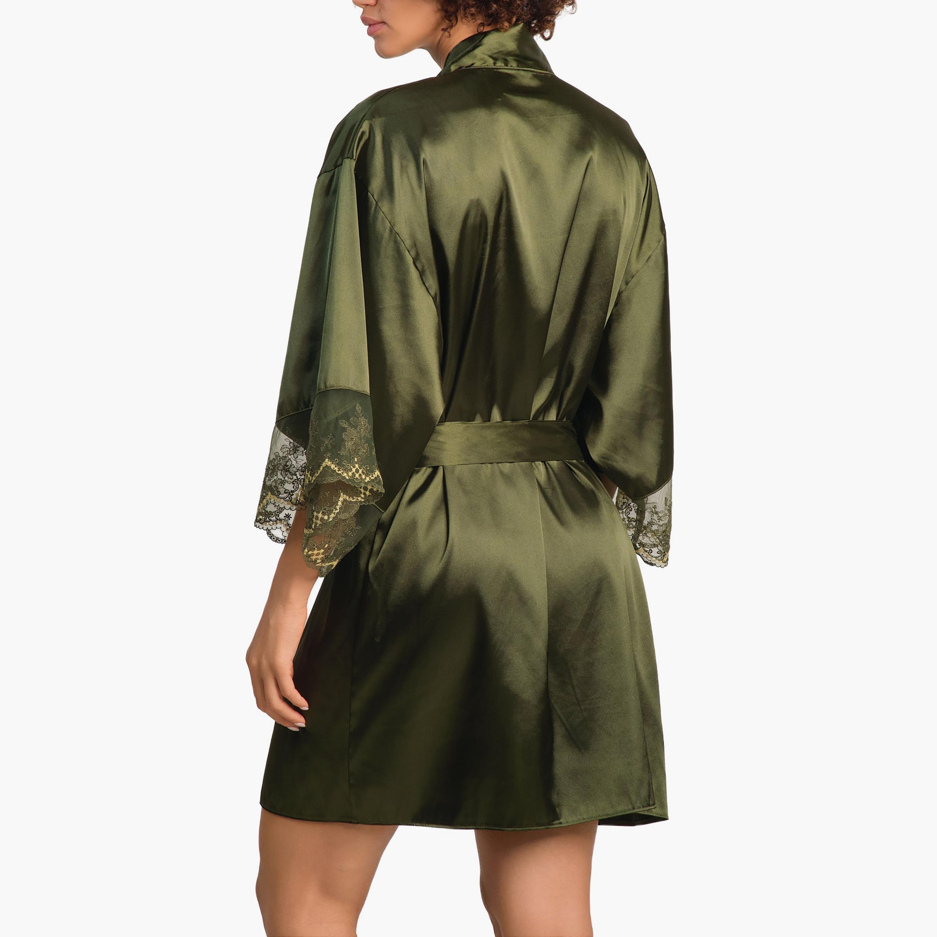 روب نسائي قصير بأكمام ثلاثة أرباع من إيسلا آند إيفي-women-clothing-nightwear-robes-image-2