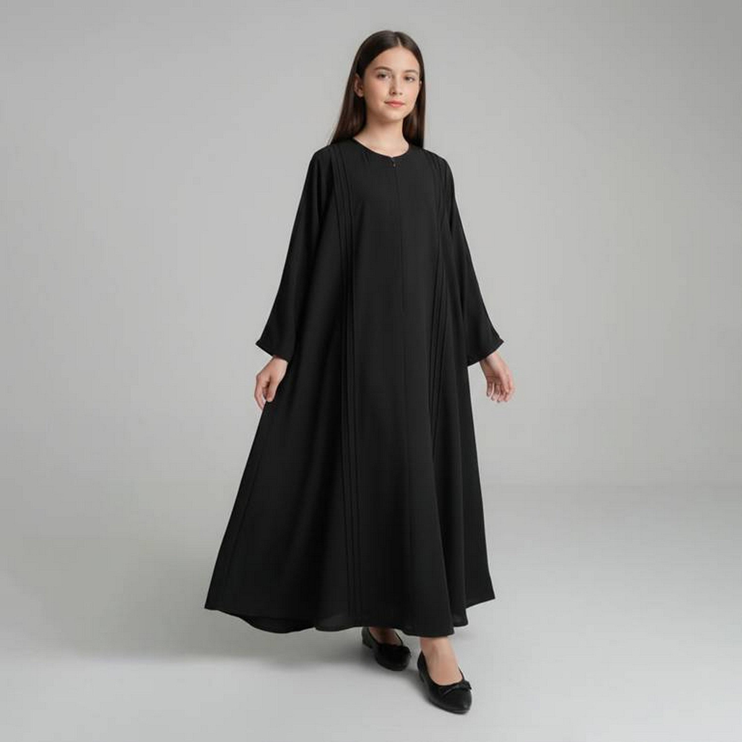عباءة ربع كلوش كتان بتفاصيل مكسرة مع طرحة للبنات من حوراء - أسود-girls-arabicclothing-abayas-image-4