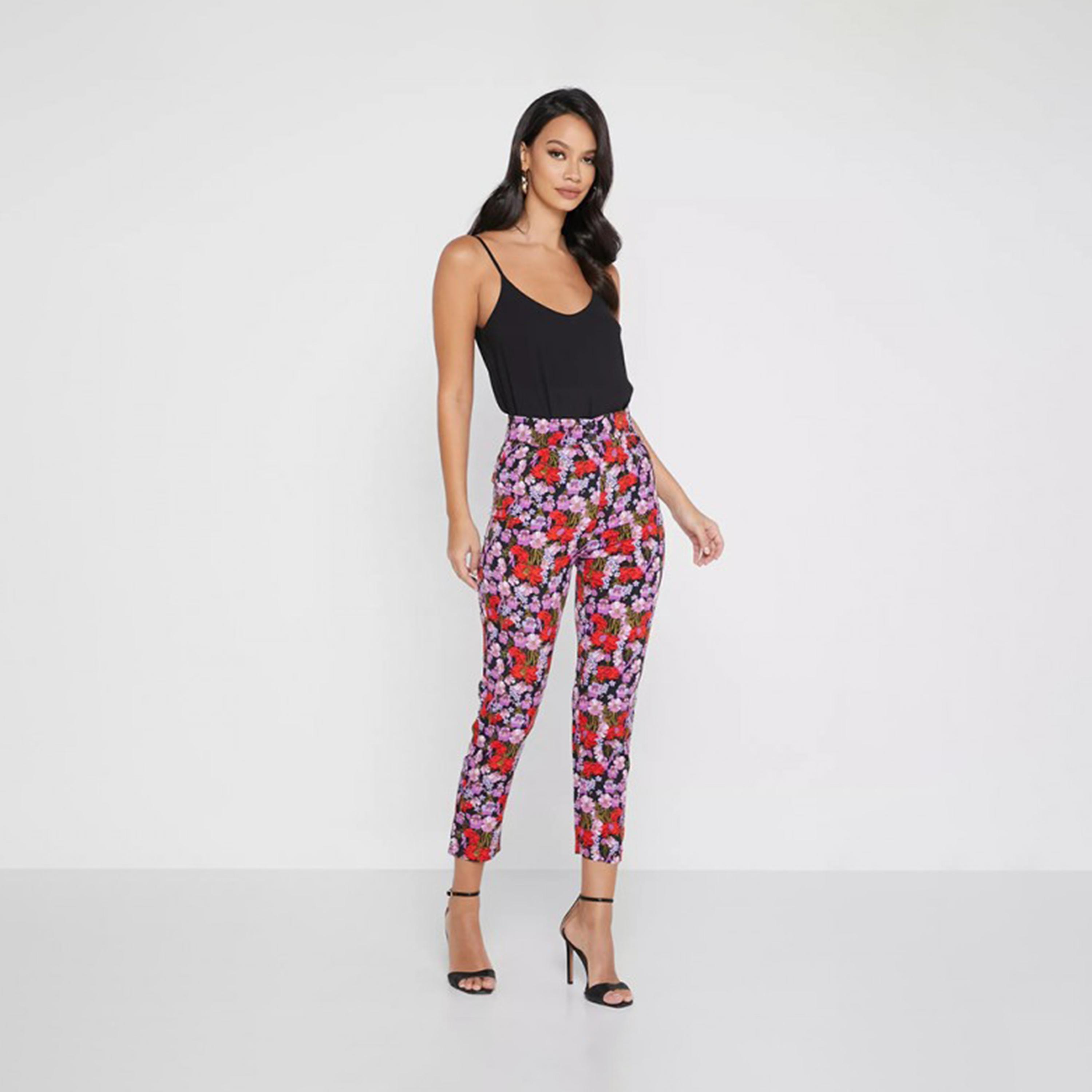 ترورز بأزرار عالية الارتفاع مع مزين بالزهور من ليتل ميستريس-women-clothing-bottoms-trousers-image-1