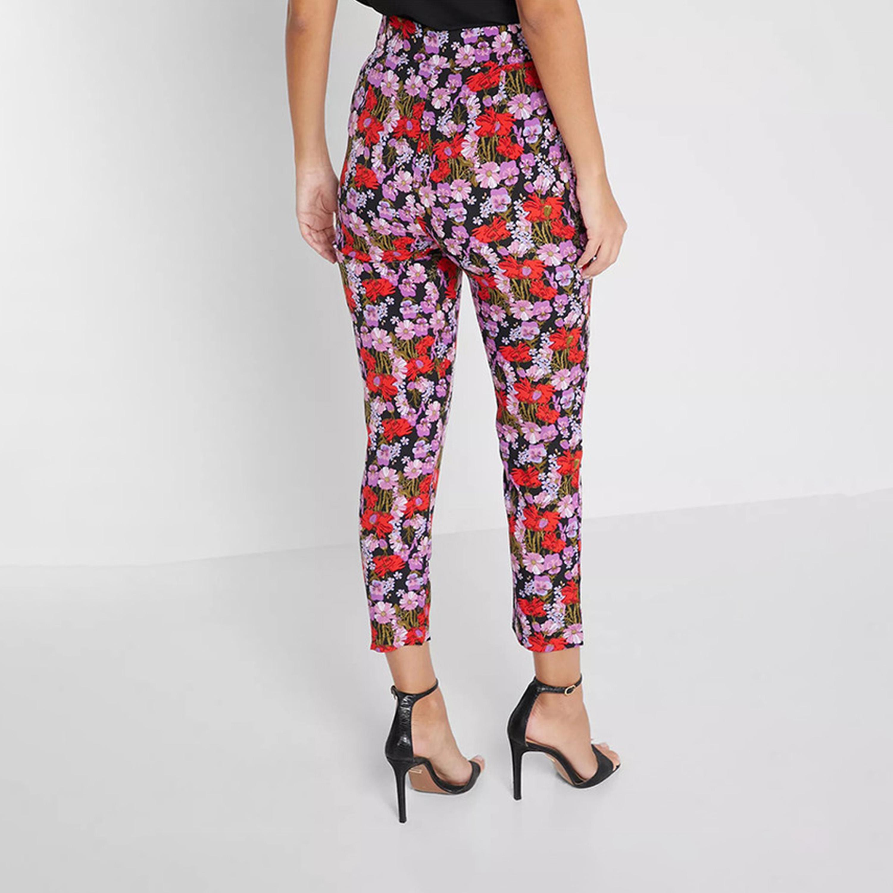 ترورز بأزرار عالية الارتفاع مع مزين بالزهور من ليتل ميستريس-women-clothing-bottoms-trousers-image-3