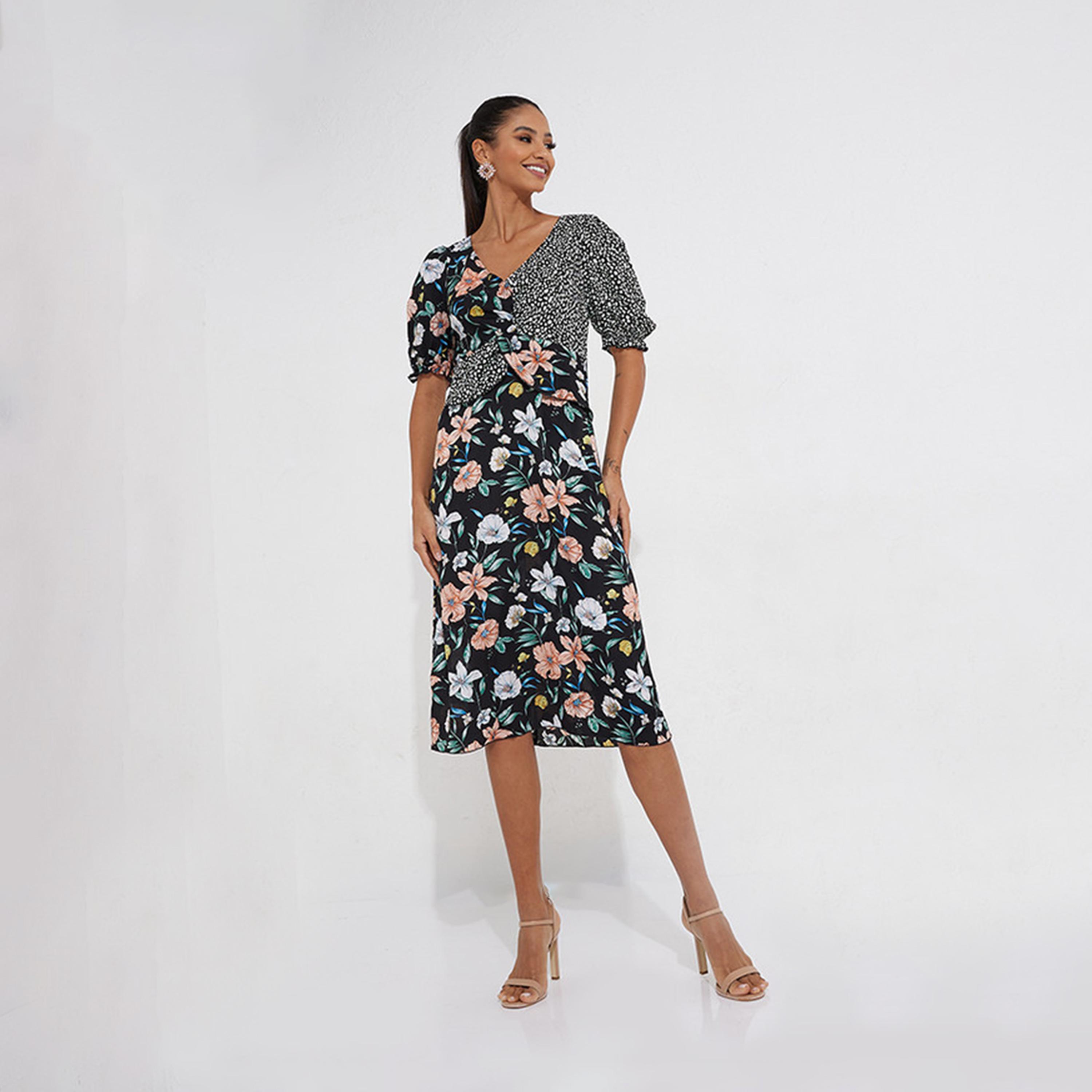 ليتل مسترس- فستان بشكل A مورد متوسط الطول ياقة على شكل V أكمام قصيرة-women-clothing-dresses-image-1