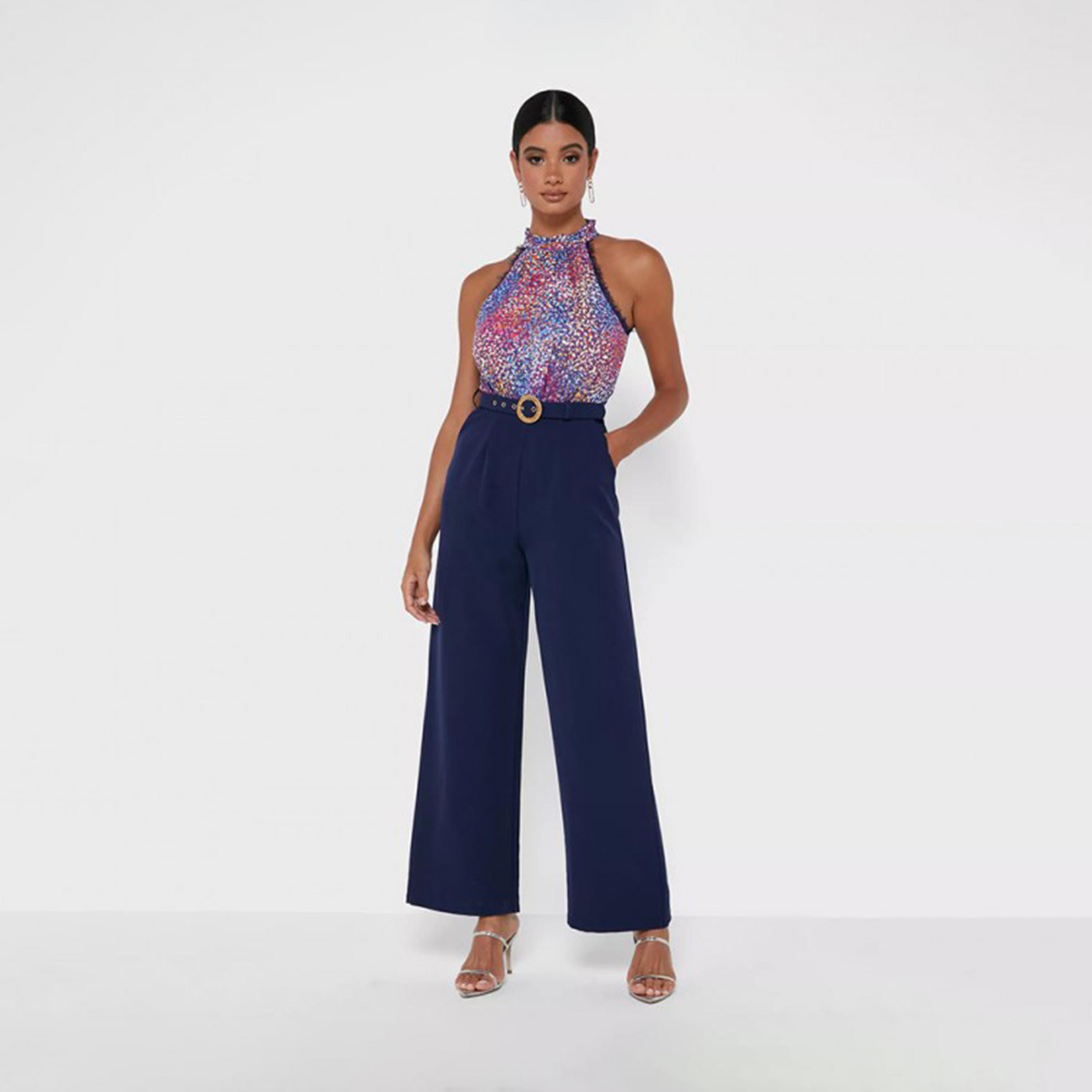 جمبسوت بياقة رسن وأرجل واسعة من ليتل ميستريس مع مطبوع-women-clothing-jumpsuits-image-1