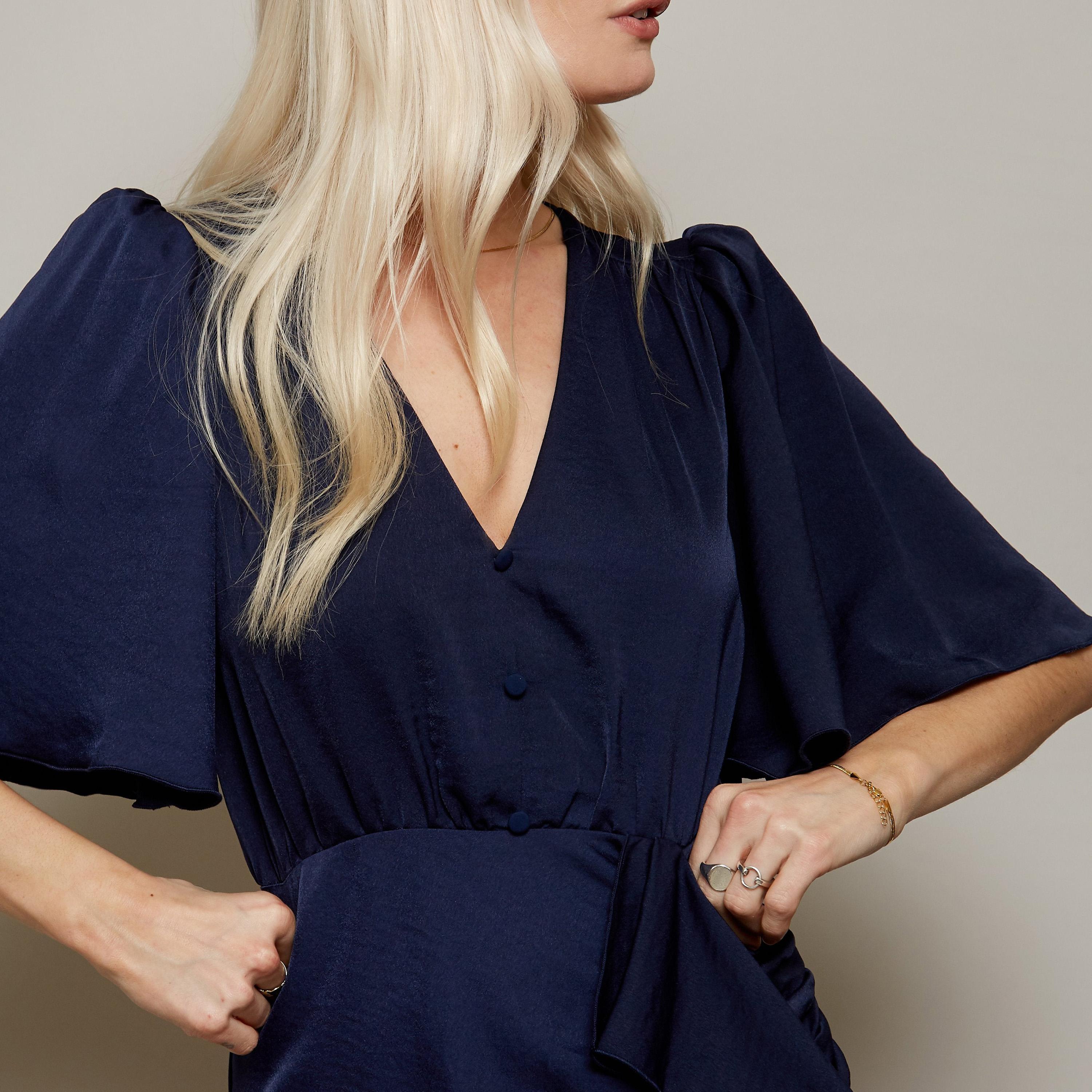 ليتل مسترس- فستان ماكسي كشكش ياقة على شكل V أكمام قصيرة-women-clothing-dresses-image-3