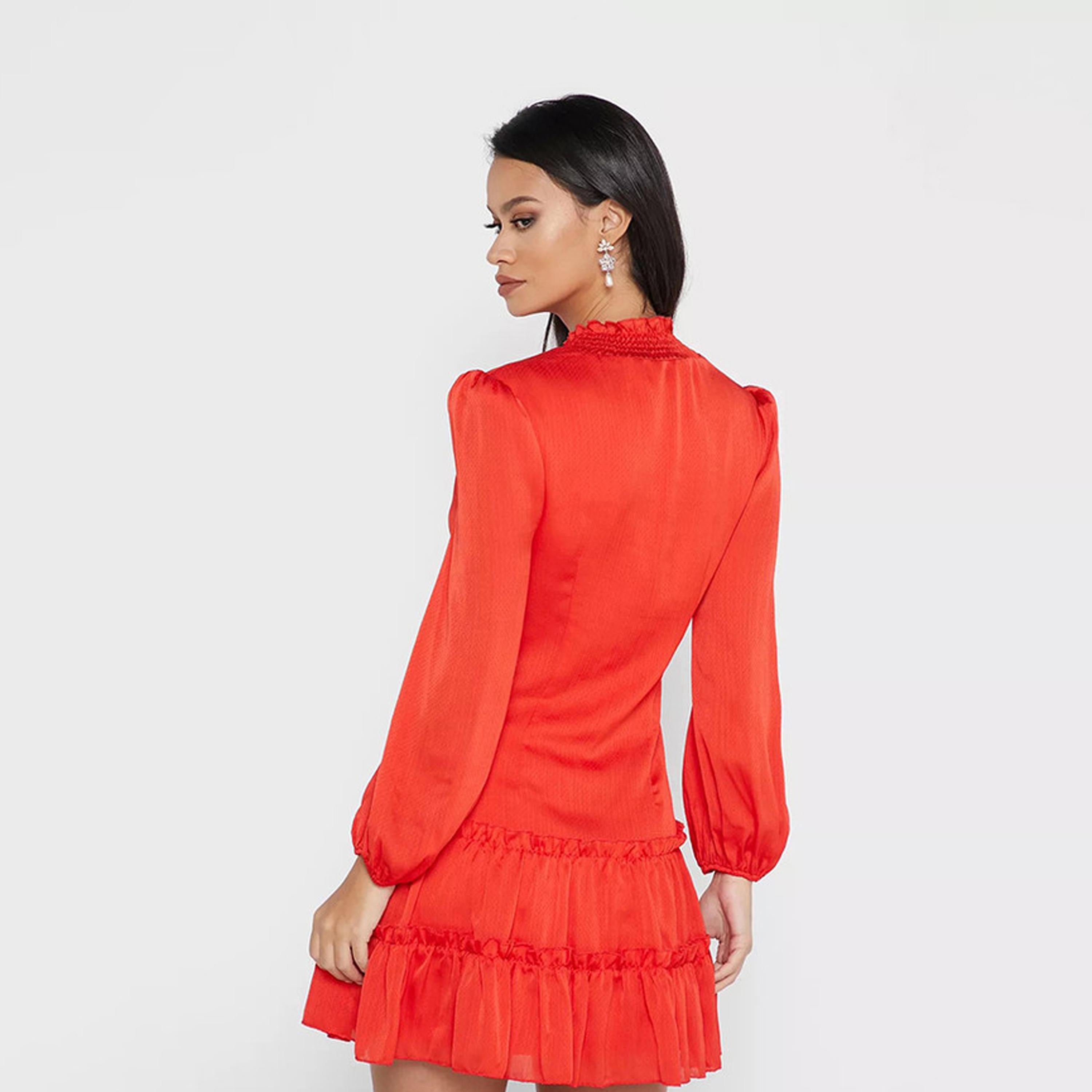 فستان قصير متعدد الطبقات بياقة ثقب المفتاح من ليتل ميستريس باللون الأحمر -women-clothing-dresses-image-2