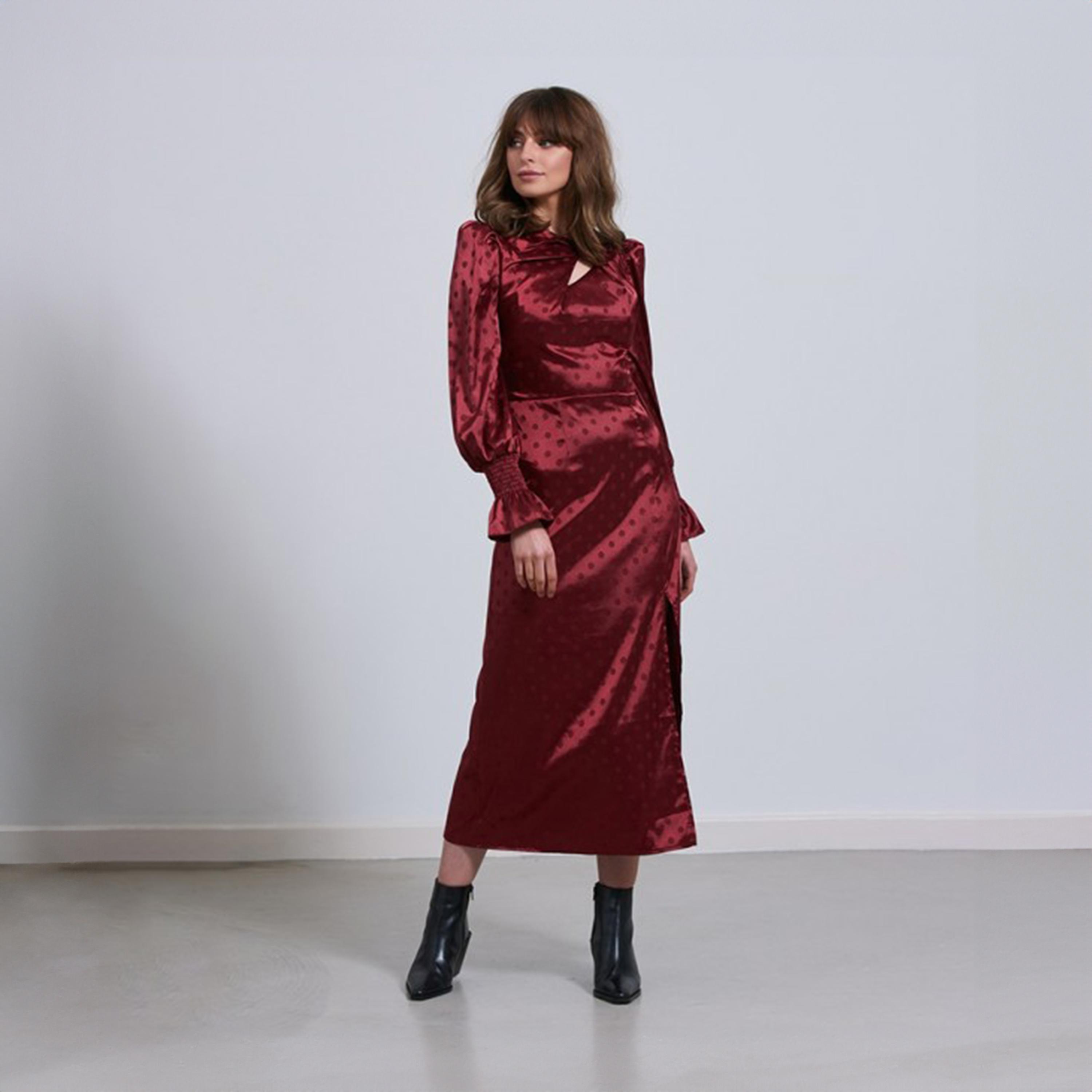 فستان ميدي بفتحة رقبة دائرية ذو بولكا دوت مع أكمام طويلة من ليتل ميستريس ساتان-women-clothing-dresses-image-1