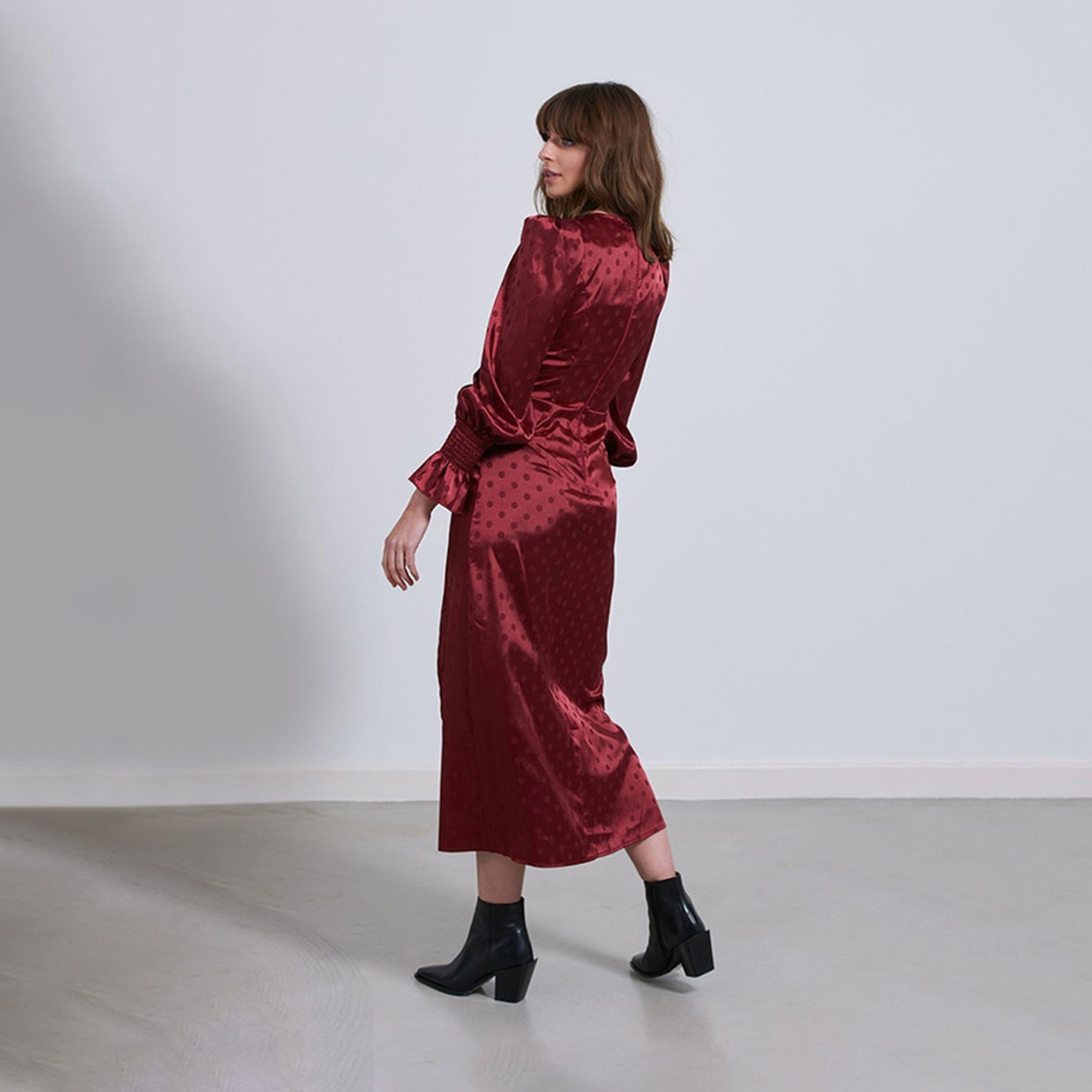 فستان ميدي بفتحة رقبة دائرية ذو بولكا دوت مع أكمام طويلة من ليتل ميستريس ساتان-women-clothing-dresses-image-4