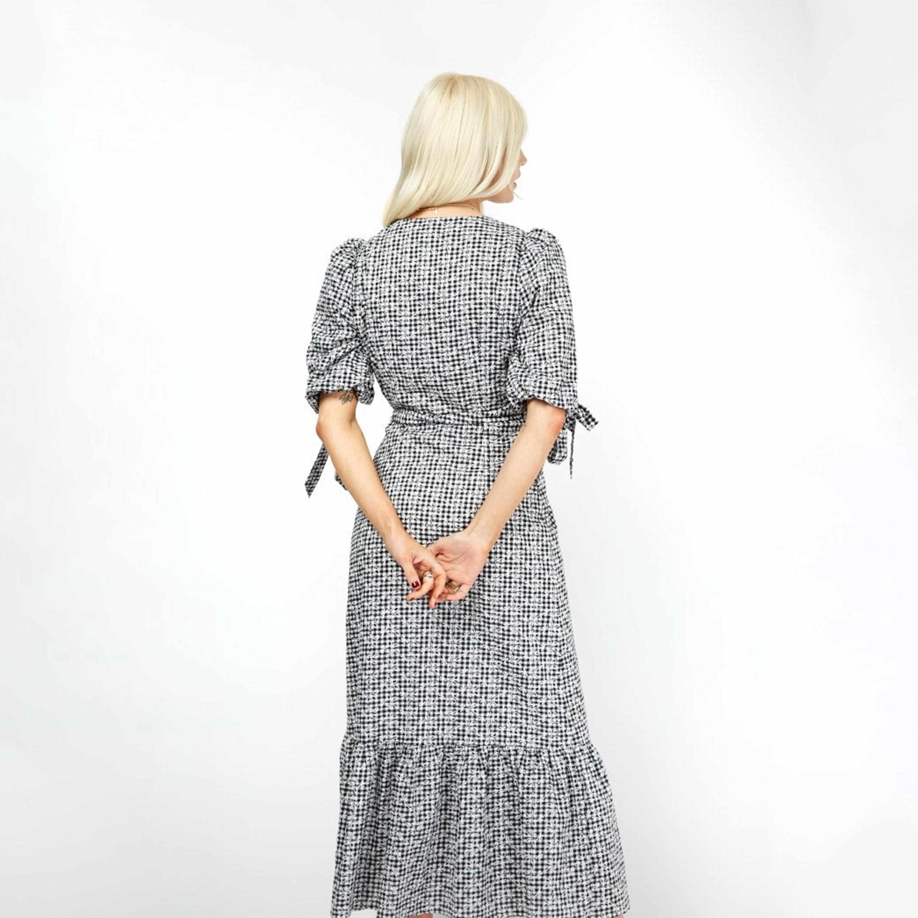 Little Mistress Checked V-neck Wrap Maxi Dress with Short Sleeves-women-clothing-dresses-image-3