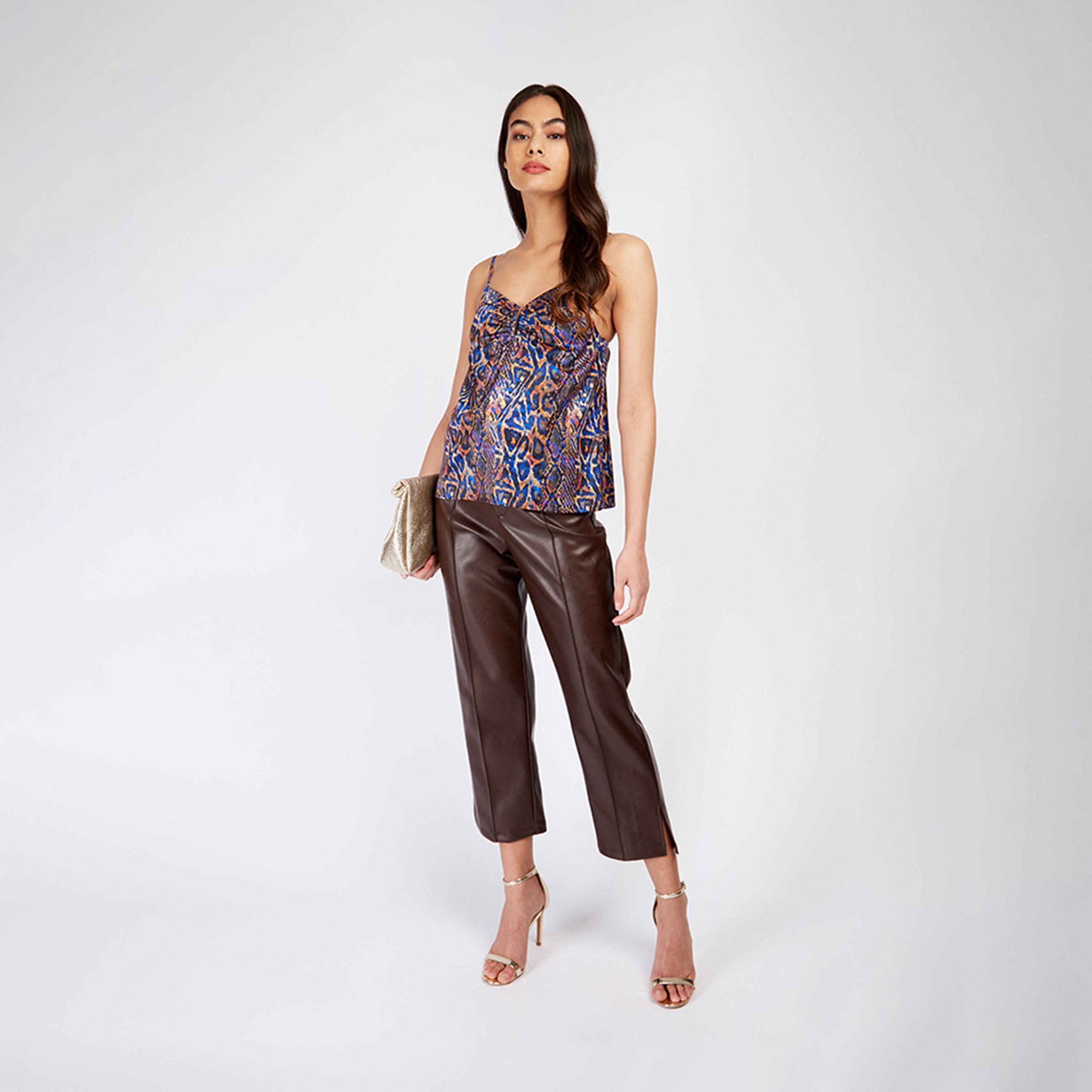 ليتل مسترس- بلوزة كامي بدون أكمام ياقة على شكل V نقشة حيوانات-women-clothing-shirtsandblouses-blouses-image-1