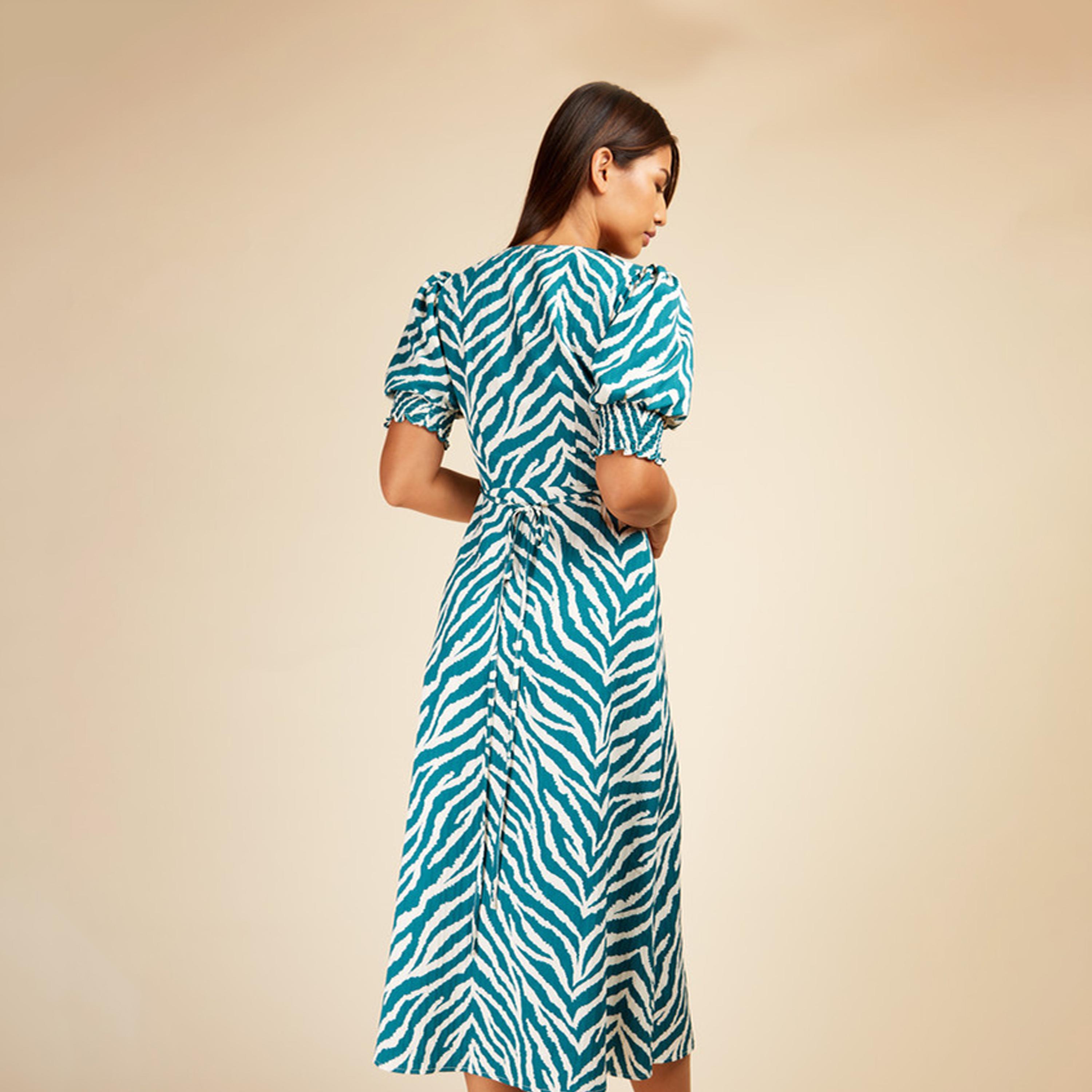 Little Mistress Animal Print V-neck A-line Midi Dress with Short Sleeves-women-clothing-dresses-image-4