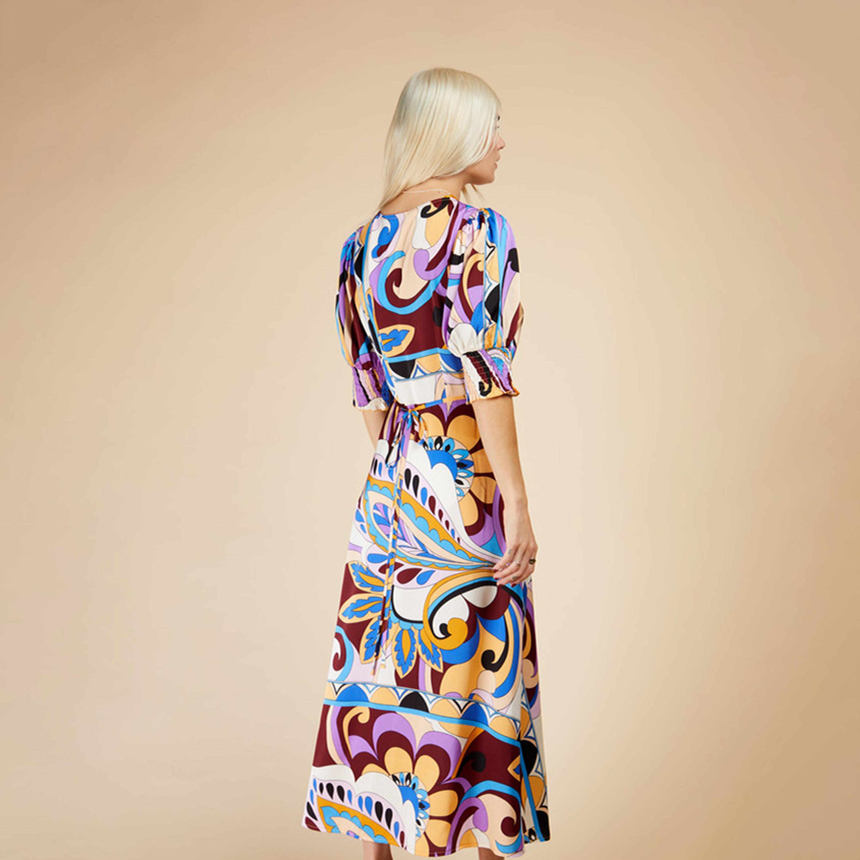 ليتل مسترس- فستان ماكسي بشكل A ياقة على شكل V تصميم منقوش-women-clothing-dresses-image-4