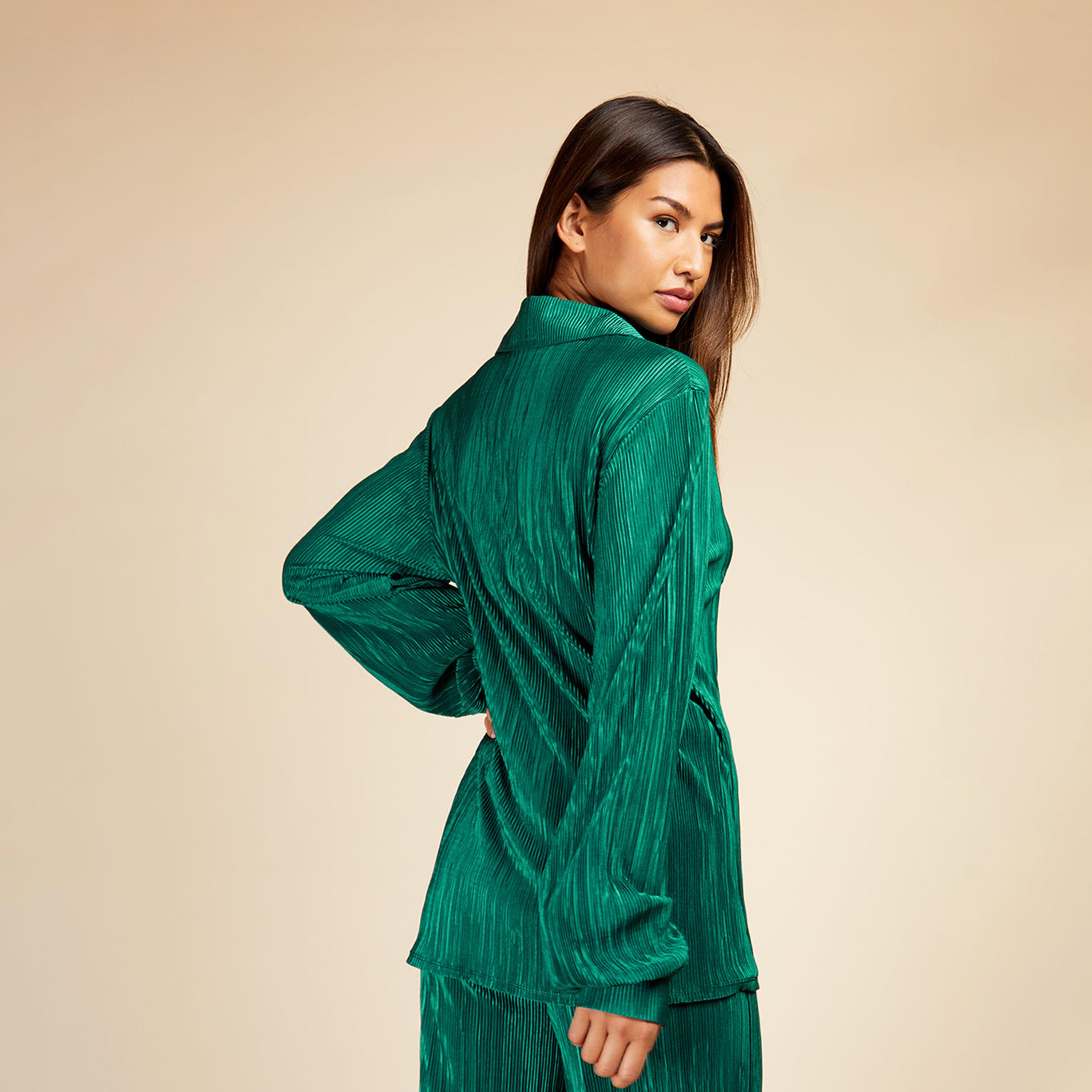 قميص كبير الحجم من ليتل ميستريس ساتان ذو تكسثرد بياقة على شكل فى وأكمام منسدلة-women-clothing-shirtsandblouses-shirts-image-4