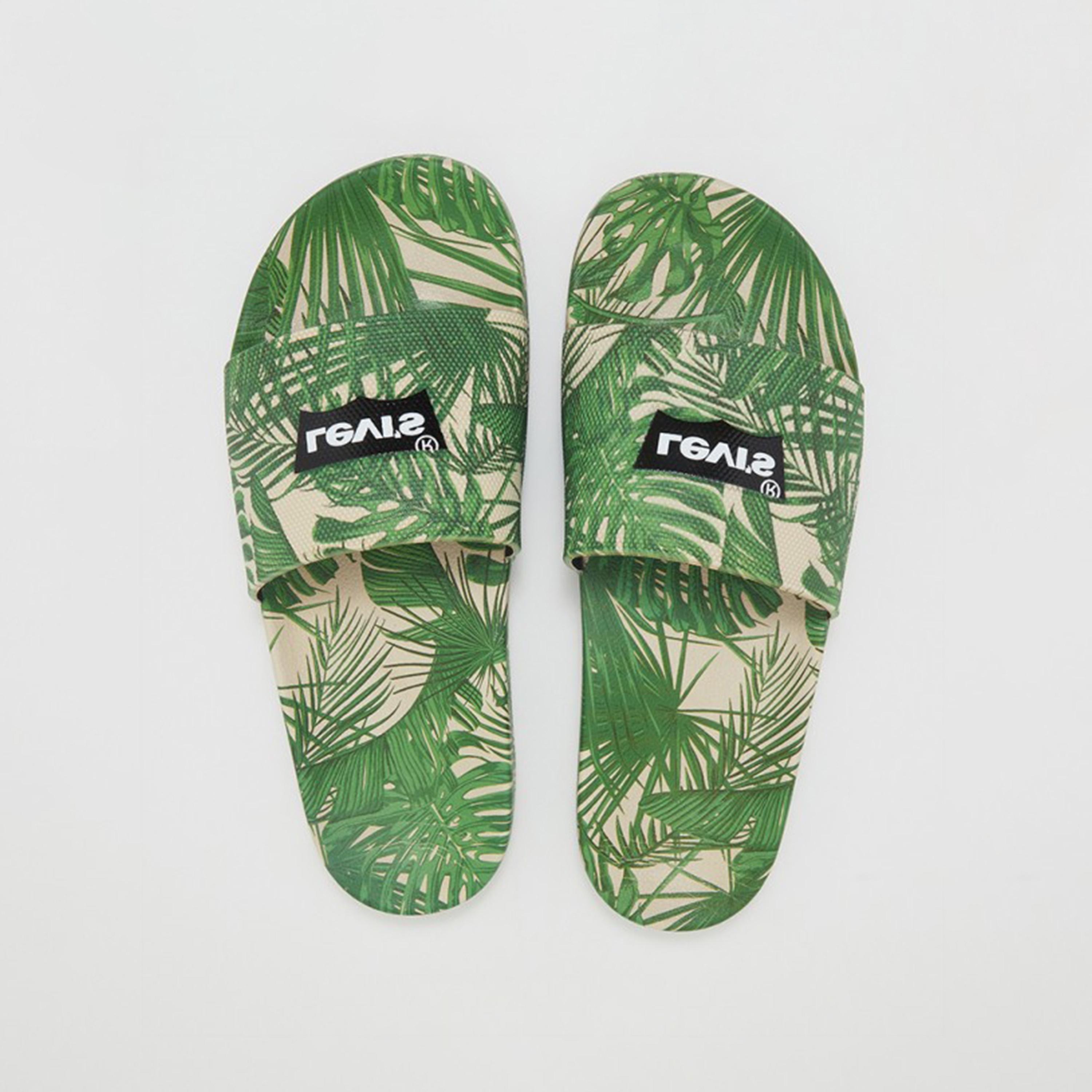 شبشب رجالي مفتوح من الأمام من ليفايز بطباعة استوائية-men-shoes-flipflopsandslides-image-2