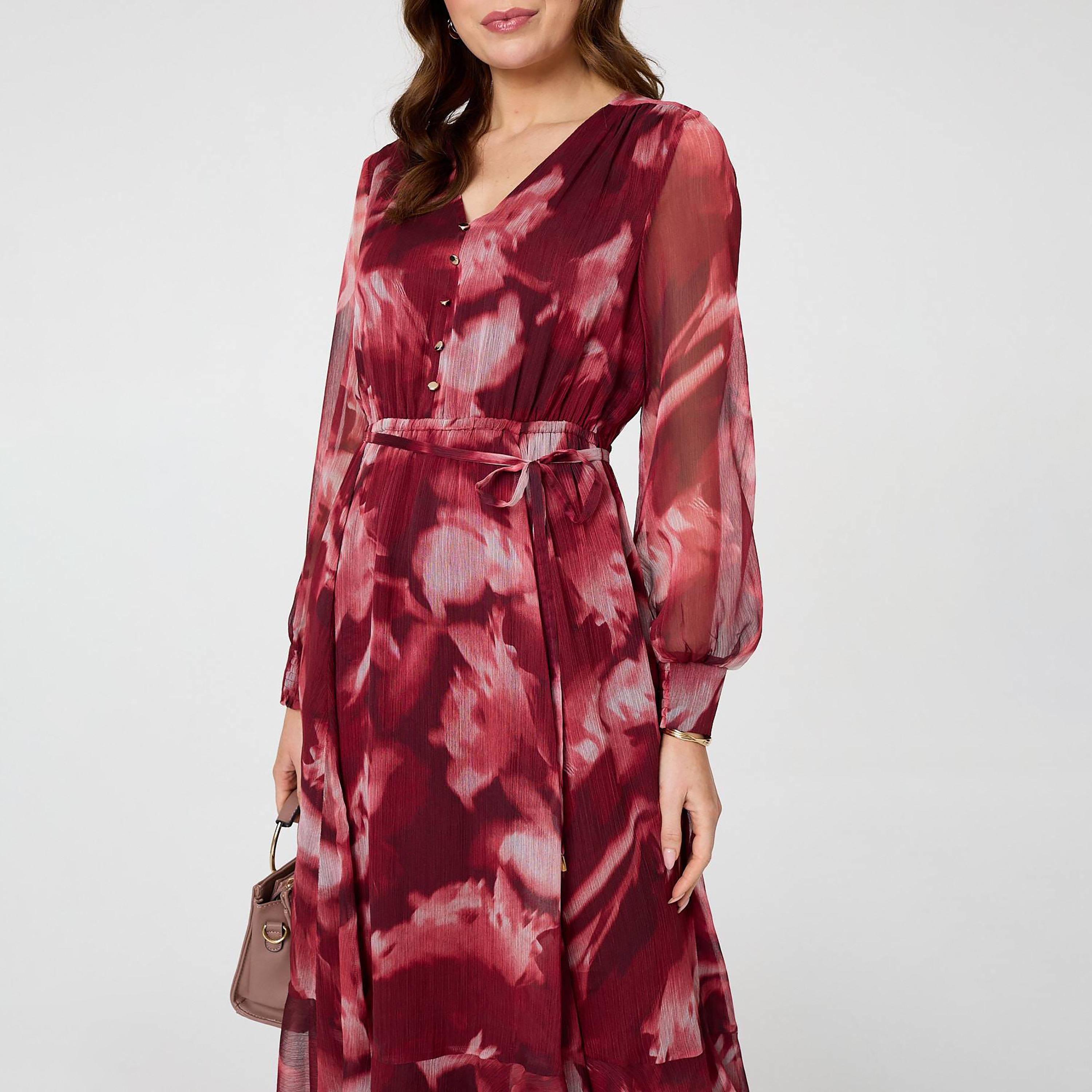 فستان ميدي نسائي بأكمام "بيشوب" وطبعة تجريدية بلون أحمر من إيزابيل لندن-women-clothing-dresses-image-4