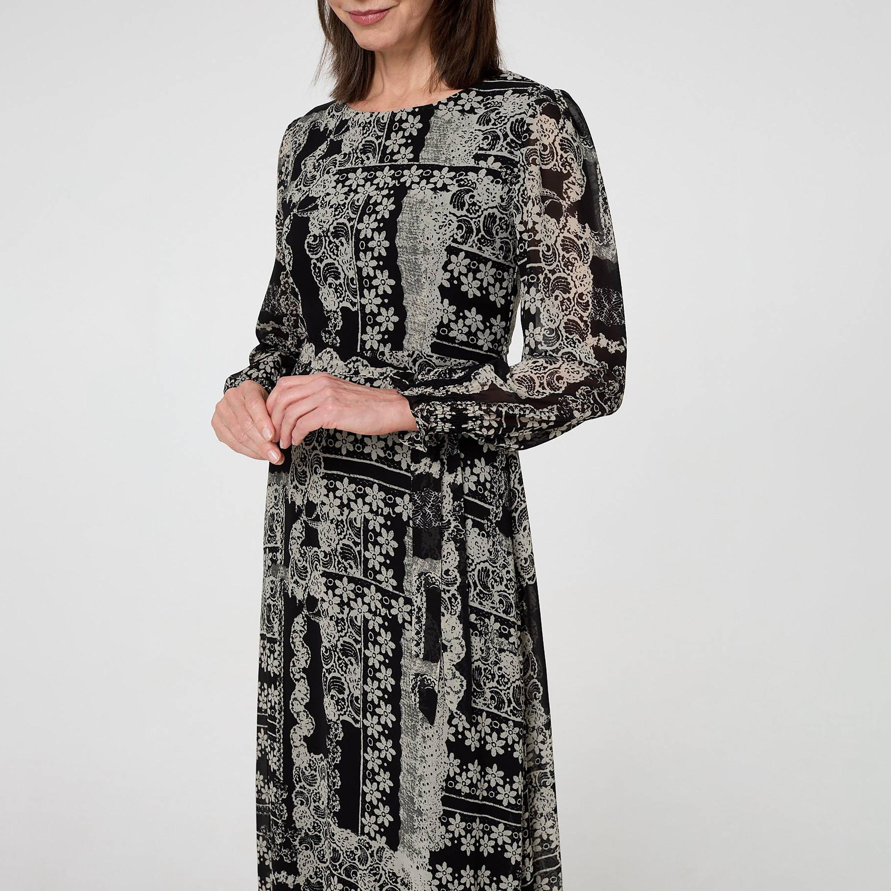 فستان ماكسي نسائي بأكمام "بيشوب" وطبعة زهور بلون أسود من إيزابيل لندن-women-clothing-dresses-image-4