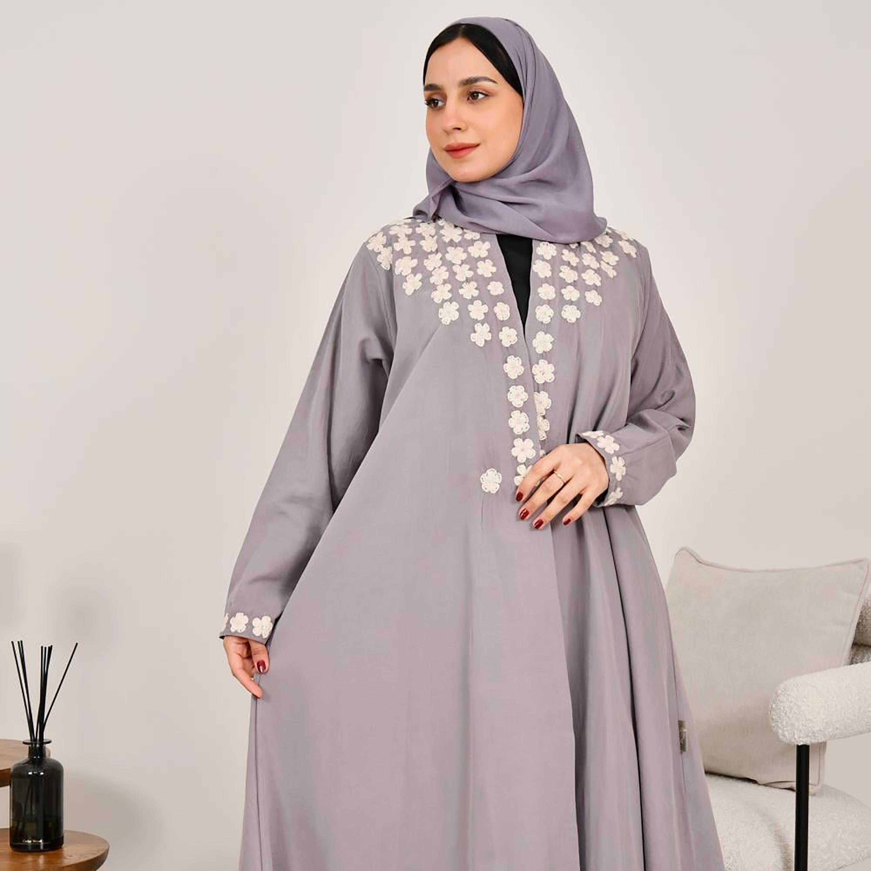عباية نسائية من الكتان مطرزة بالورود مع حجاب من لمحة-women-arabicclothing-abayas-image-2