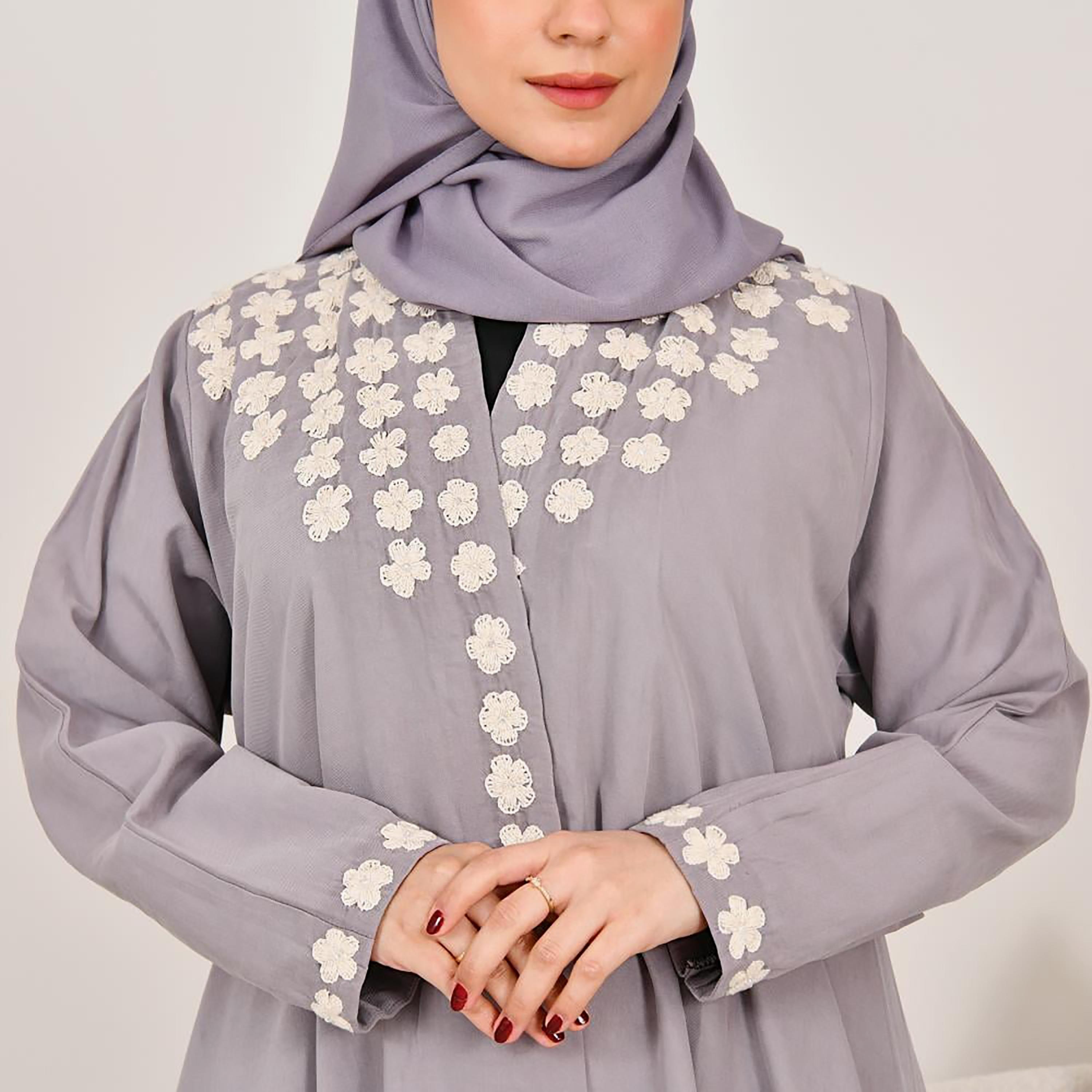 عباية نسائية من الكتان مطرزة بالورود مع حجاب من لمحة-women-arabicclothing-abayas-image-3