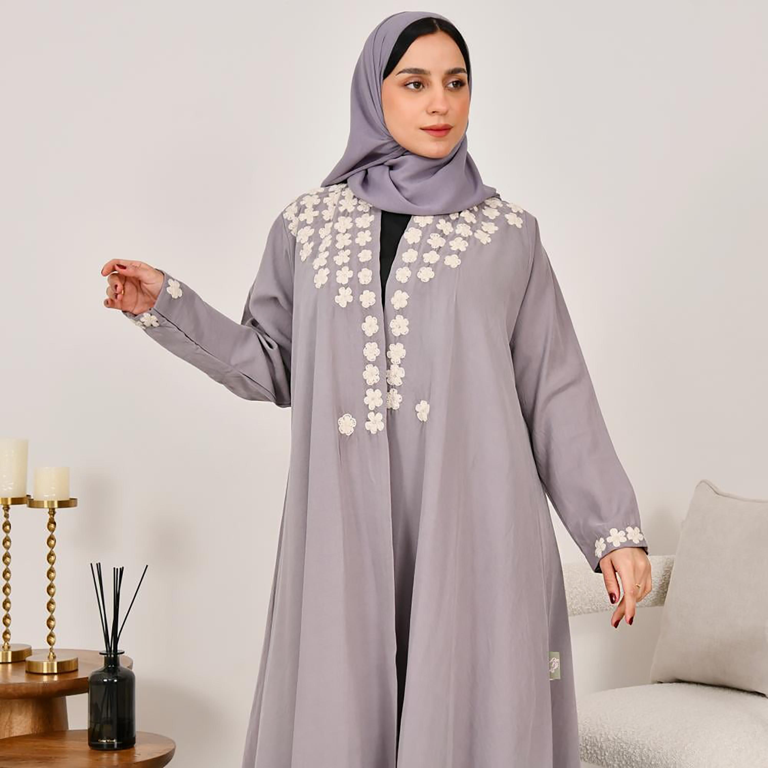 عباية نسائية من الكتان مطرزة بالورود مع حجاب من لمحة-women-arabicclothing-abayas-image-4