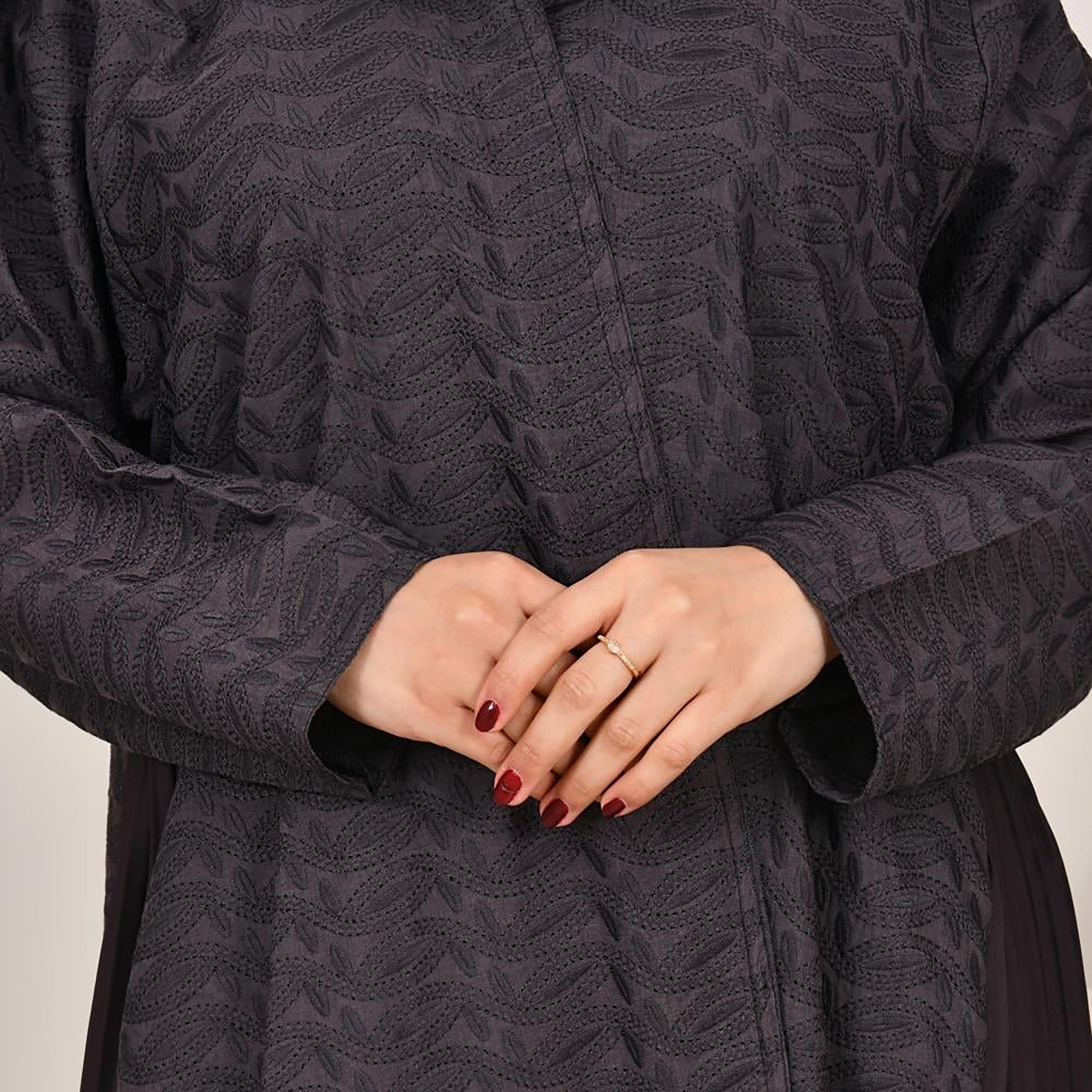 Lamha Ashen Embroidered Side Pleated Linen Women's Abaya with Hijab-women-arabicclothing-abayas-image-3
