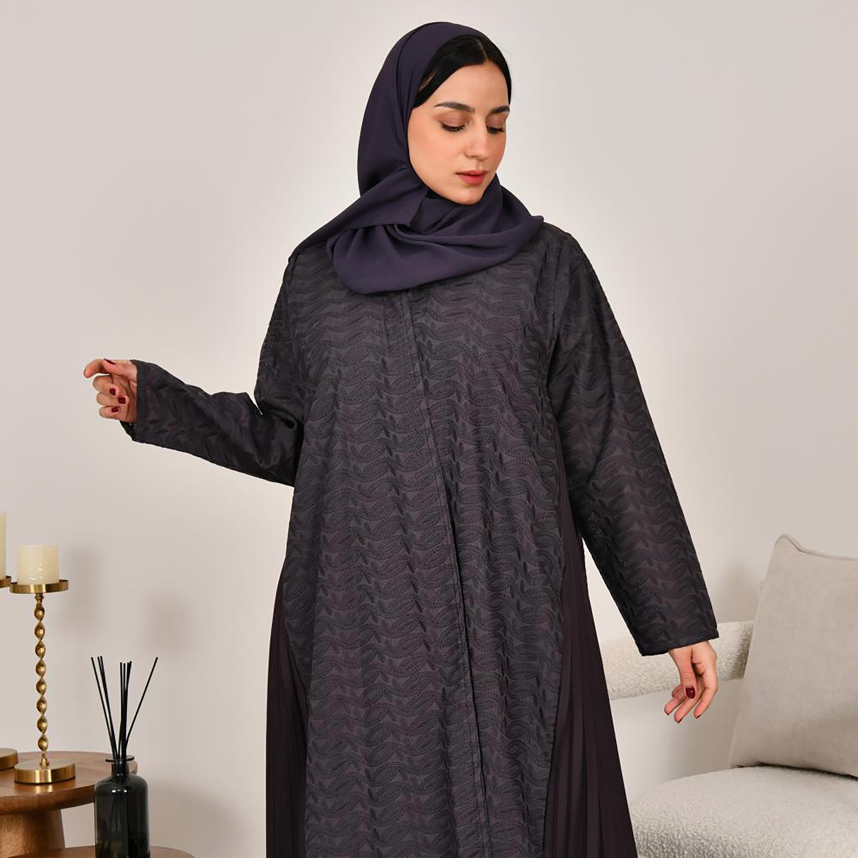 Lamha Ashen Embroidered Side Pleated Linen Women's Abaya with Hijab-women-arabicclothing-abayas-image-4