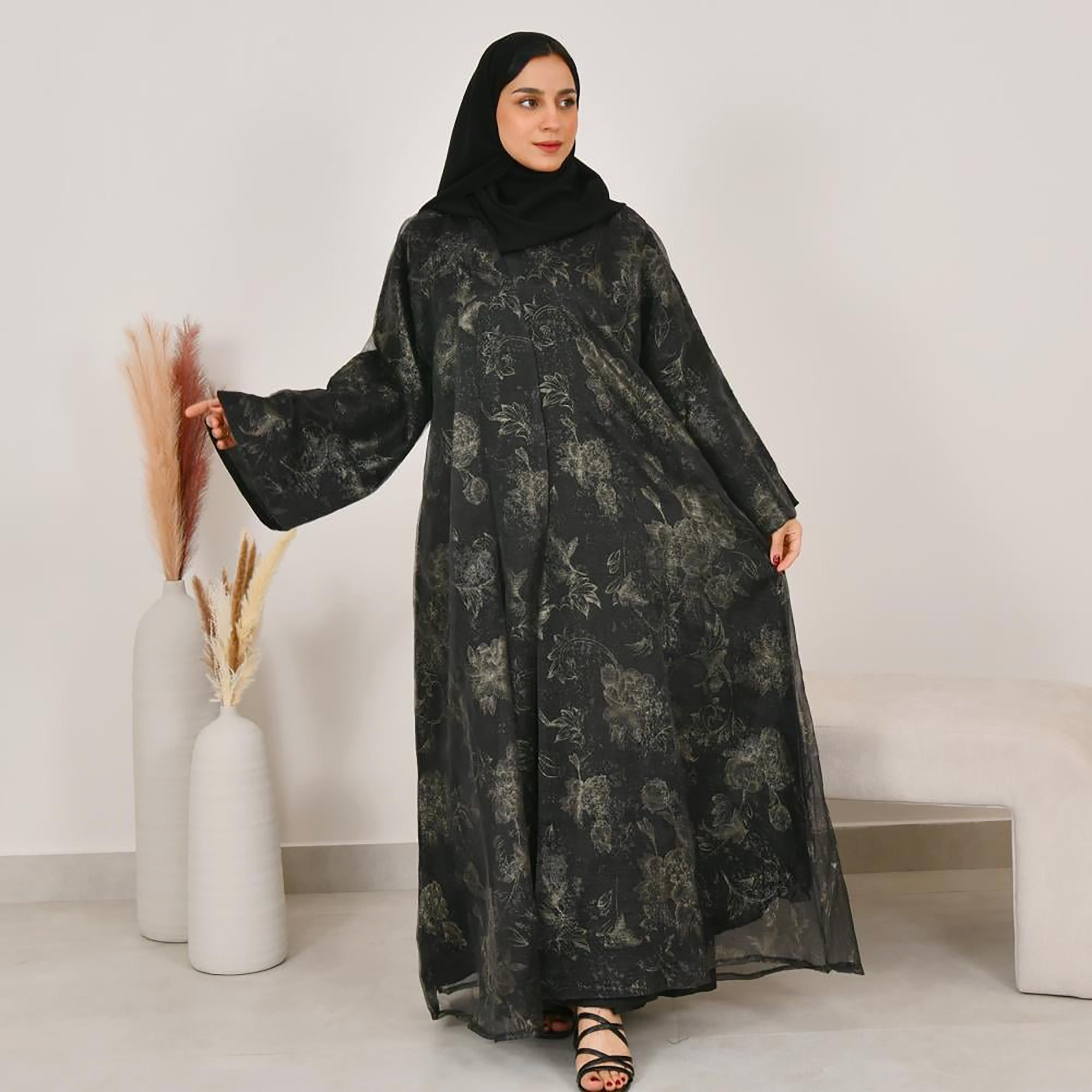 عباية نسائية من الكتان بأكمام واسعة وطبعة زهور سوداء مع حجاب من لمحة-women-arabicclothing-abayas-image-4
