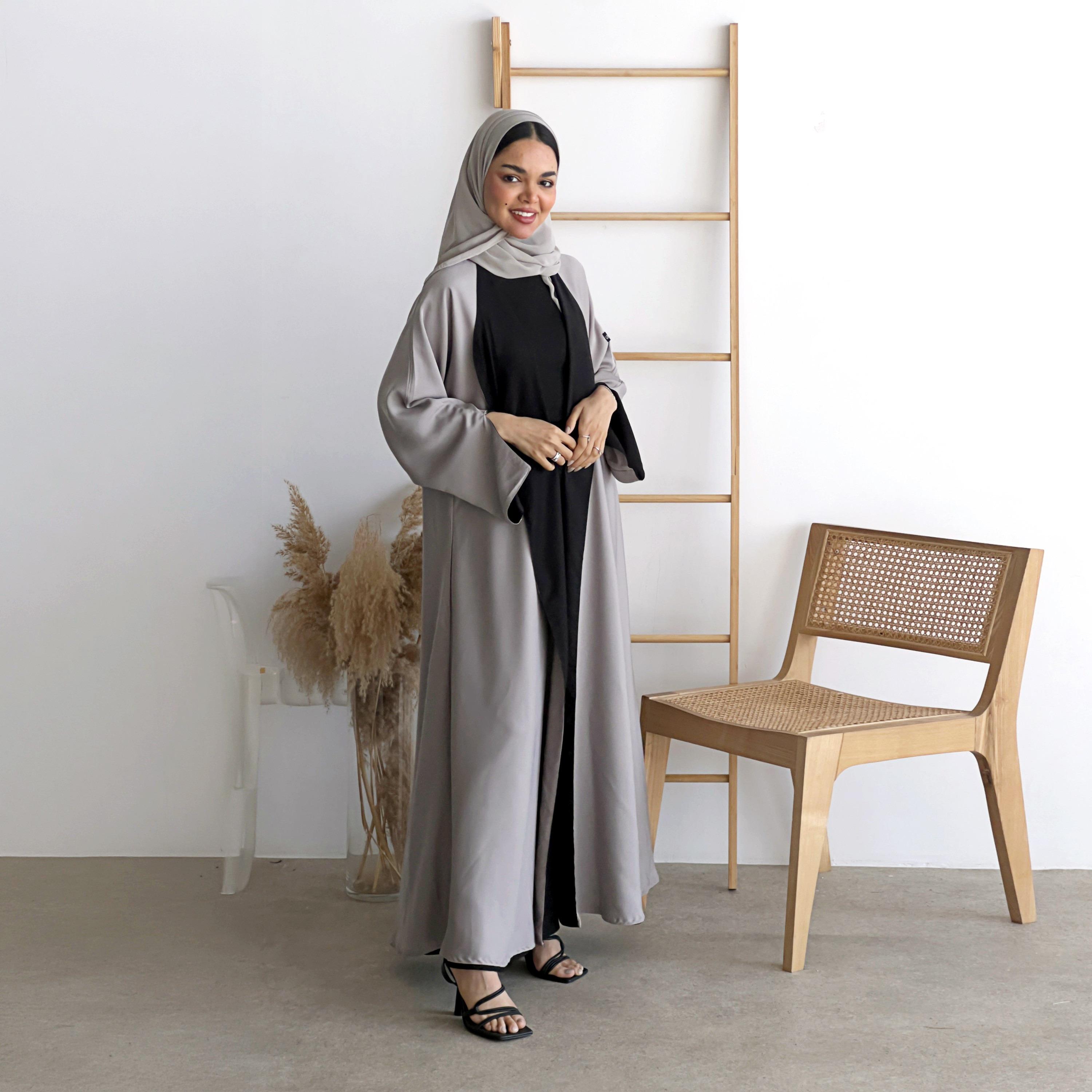 عباءة نسائية "كلوش" بوجهين بأكمام واسعة مع حجاب من لوسين عباية-women-arabicclothing-abayas-image-1