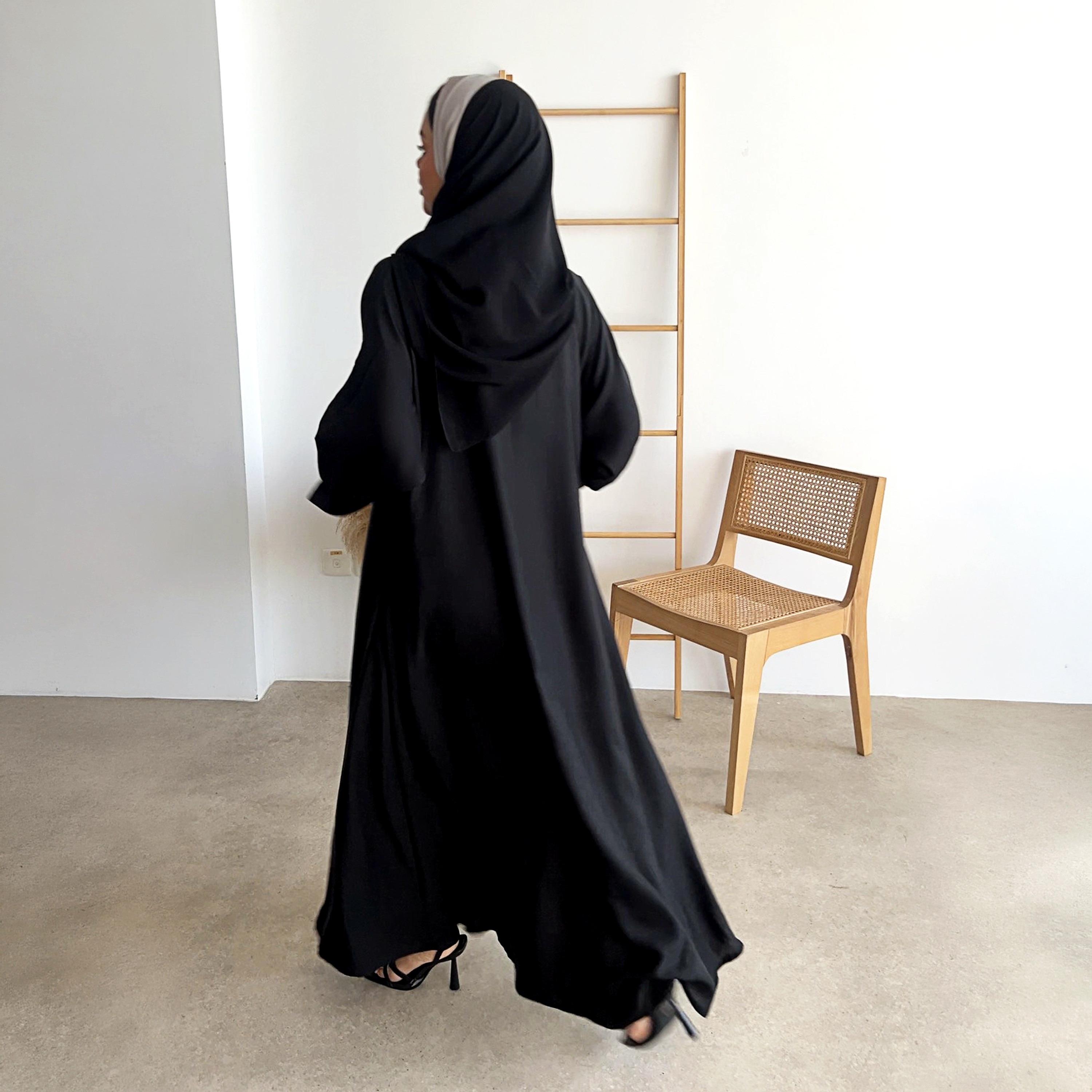عباءة نسائية "كلوش" بوجهين بأكمام واسعة مع حجاب من لوسين عباية-women-arabicclothing-abayas-image-4