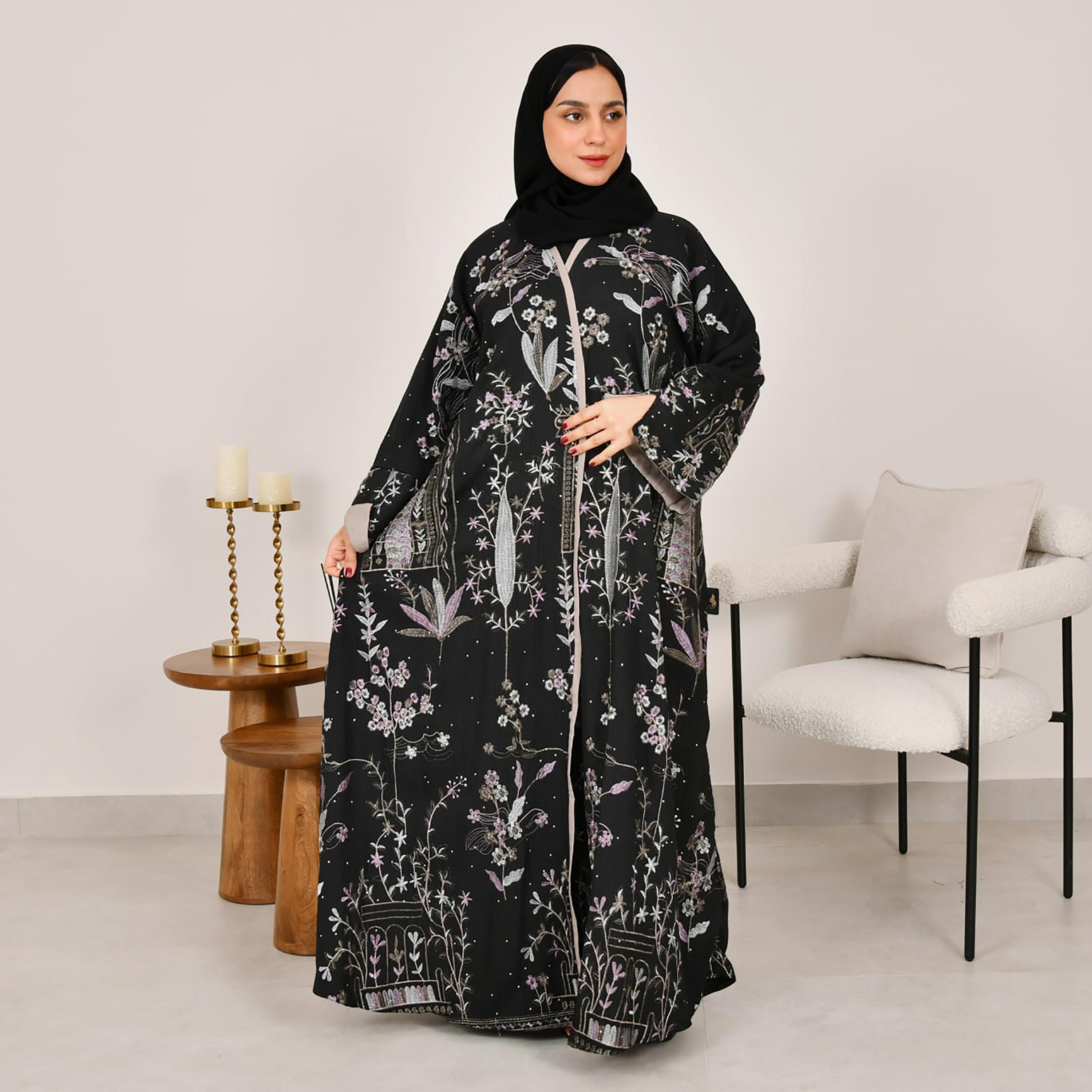 عباية نسائية من الكتان مطرزة بالزهور وأكمام واسعة مع حجاب من حوراء-women-arabicclothing-abayas-image-1