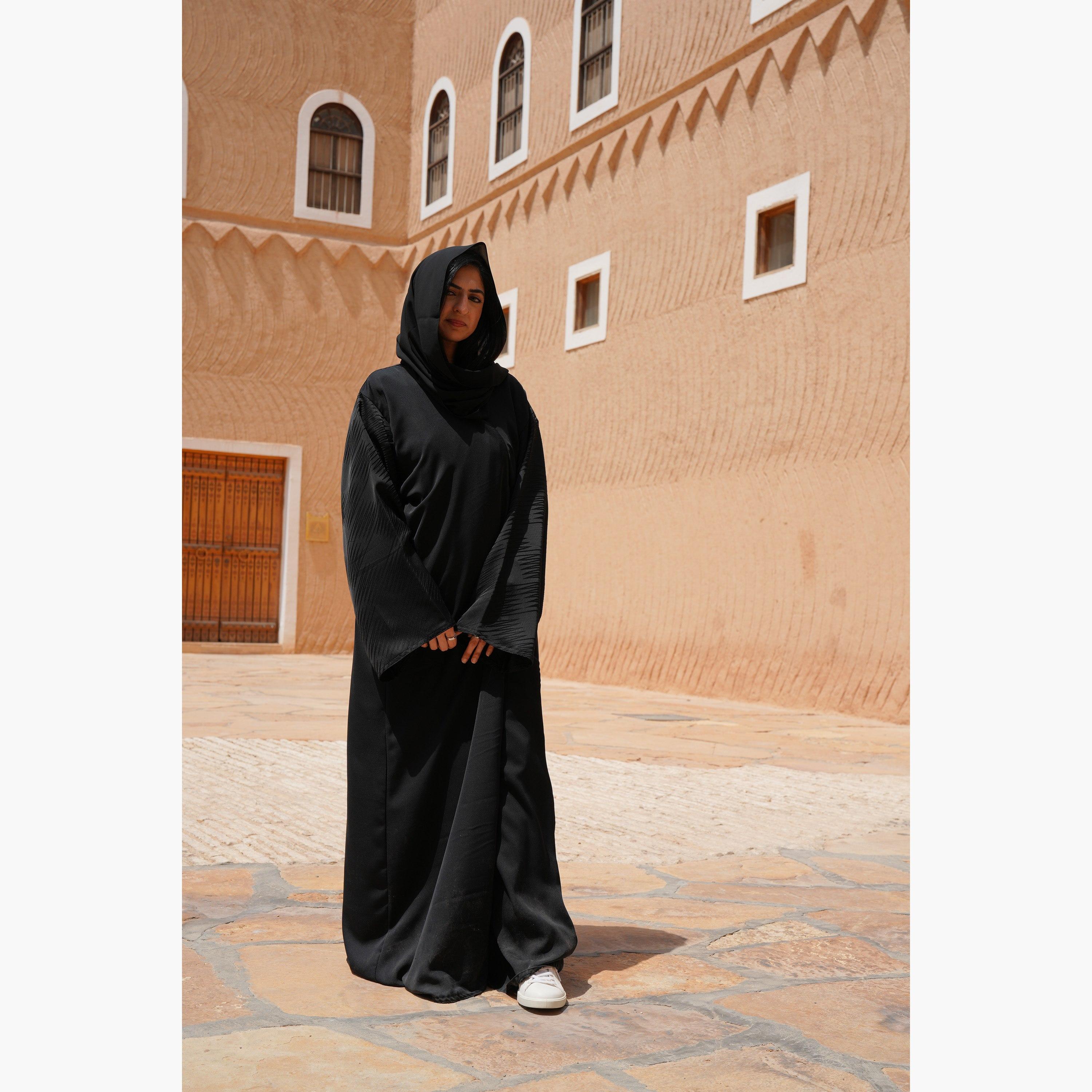 عباية نسائية بفتحة أمامية وأكمام واسعة من قماش الجاكار مع حجاب من فاشون لاين-women-arabicclothing-abayas-image-4