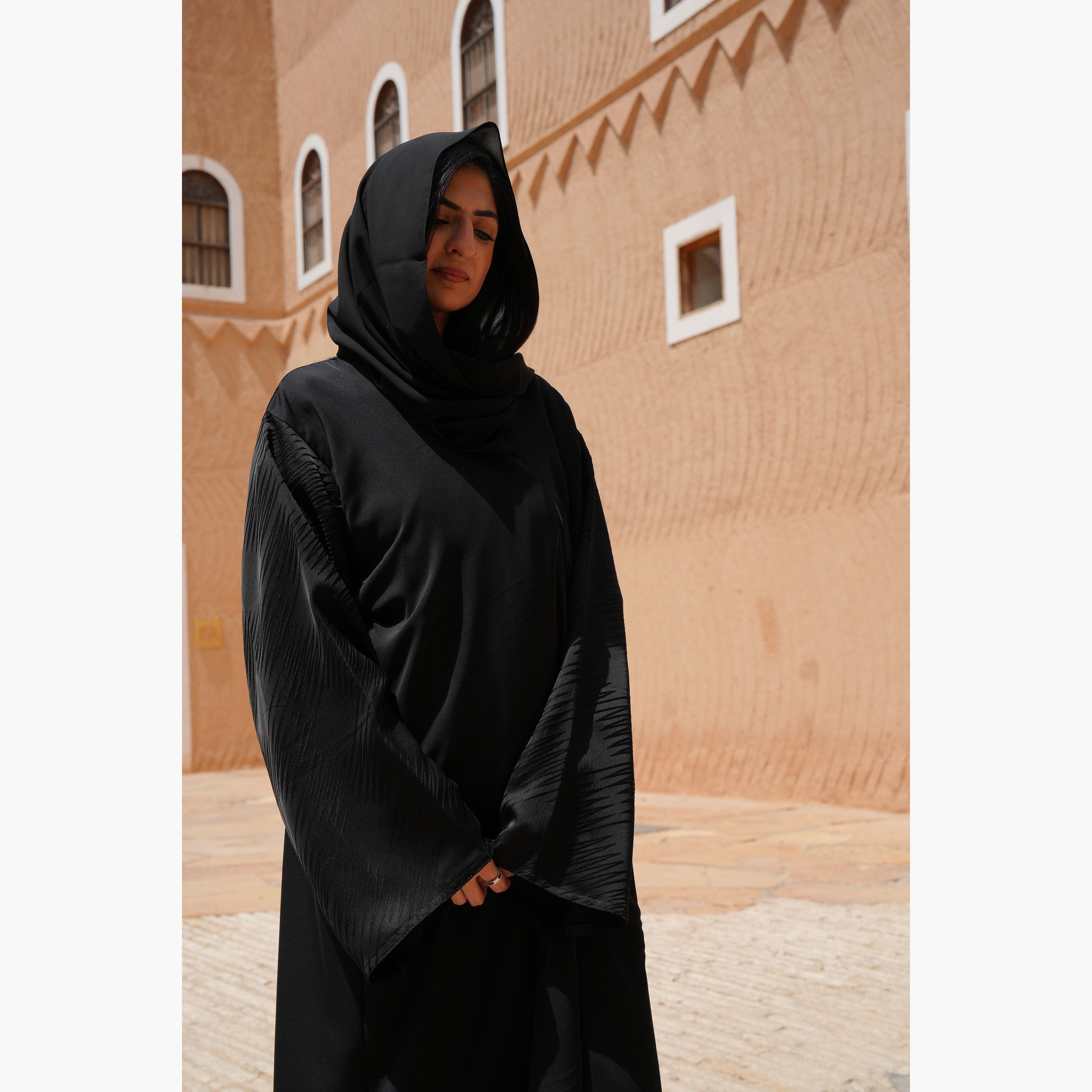 عباية نسائية بفتحة أمامية وأكمام واسعة من قماش الجاكار مع حجاب من فاشون لاين-women-arabicclothing-abayas-image-6