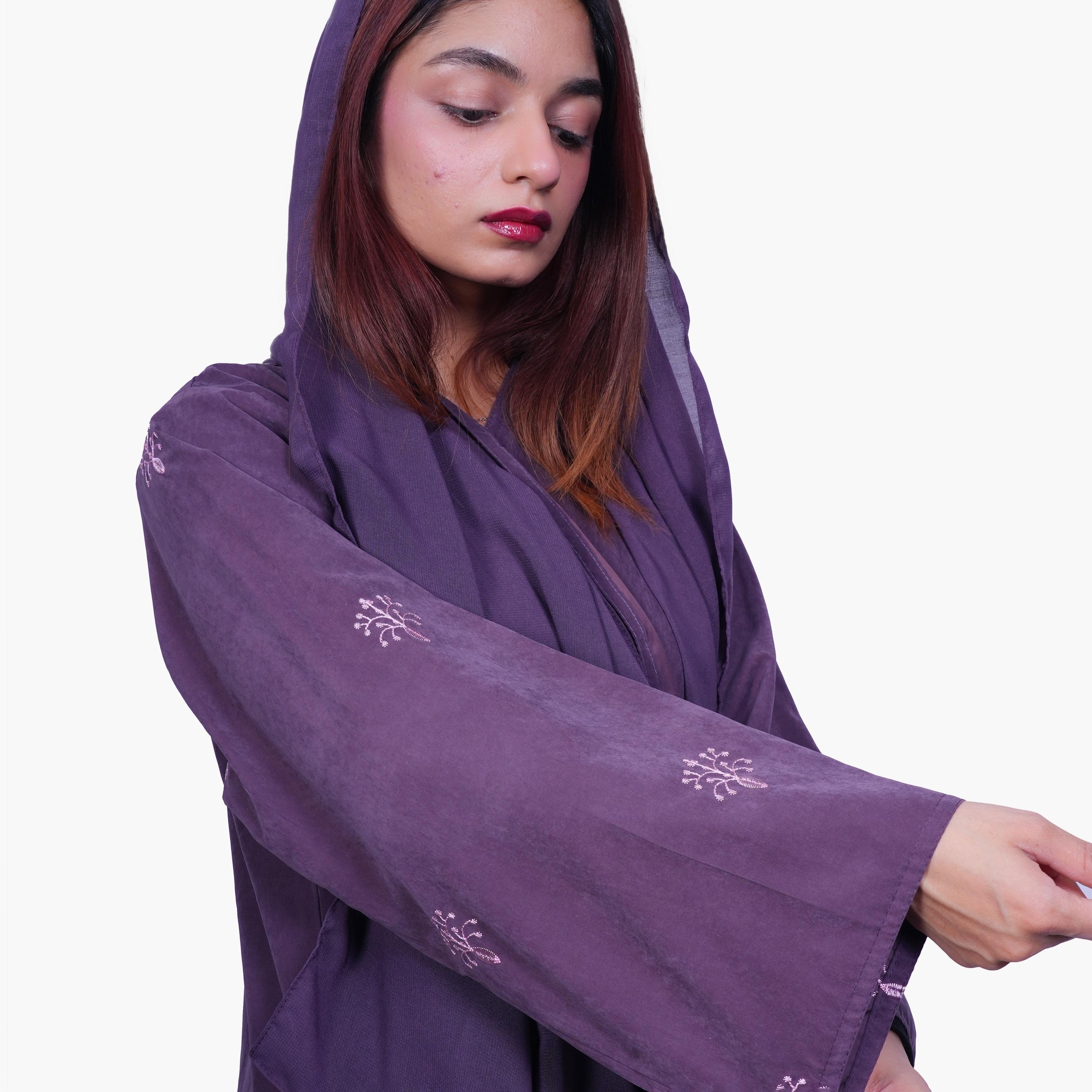 عباية أنيقة بأكمام مطرزة بالزهور بلام سيرينيتي مع حجاب من فاشون لاين-women-arabicclothing-abayas-image-3