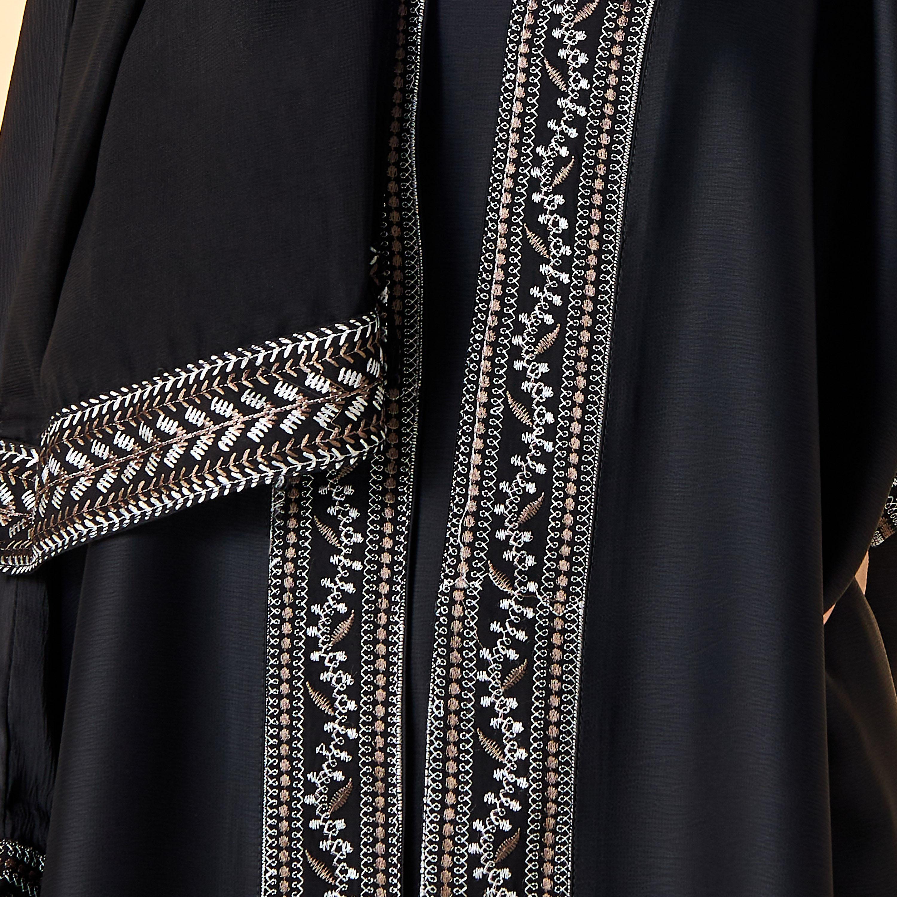 عباية مطرّزة مع حجاب من حديث المدينة-women-arabicclothing-abayas-image-6