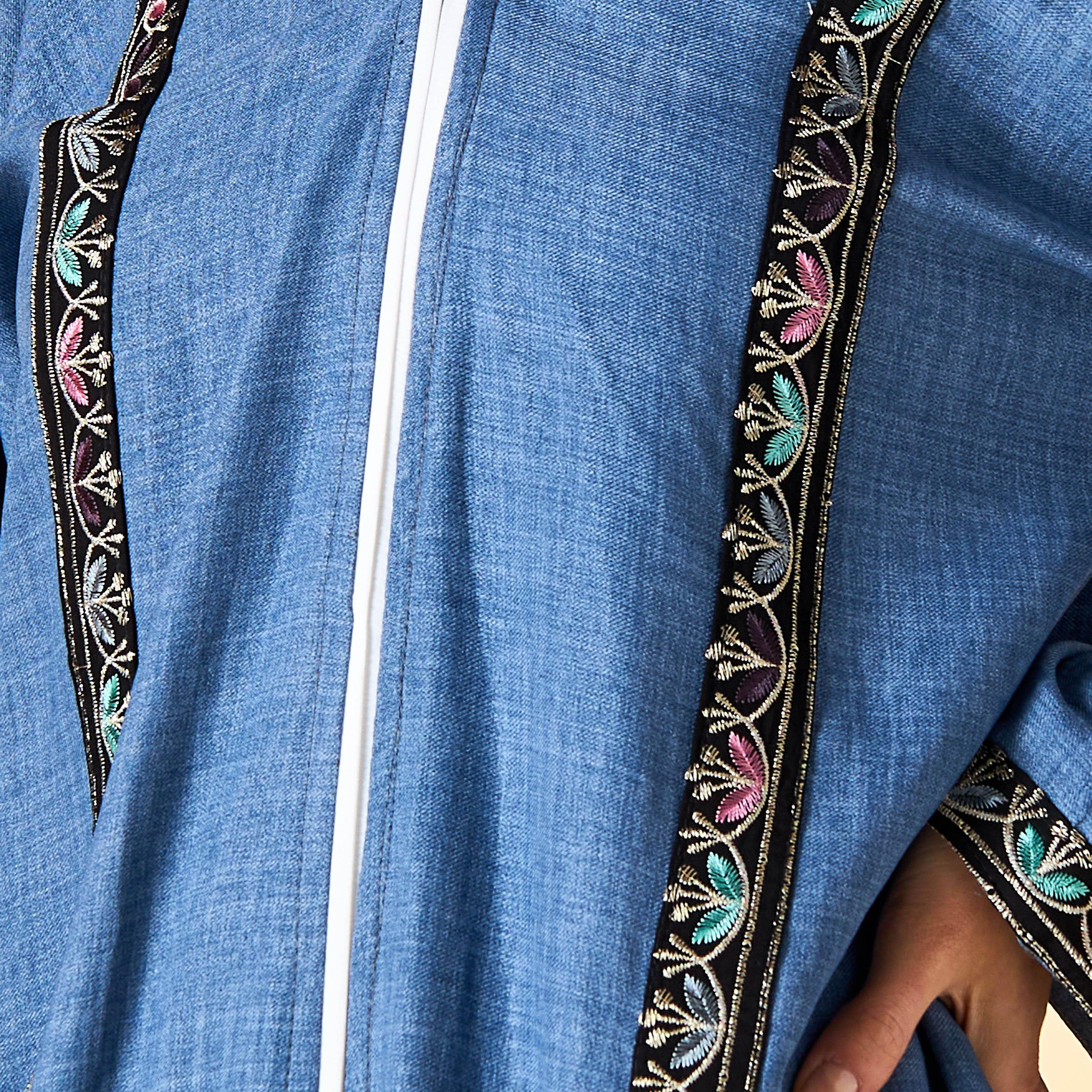 عباية مطرّزة مع حجاب من حديث المدينة-women-arabicclothing-abayas-image-6