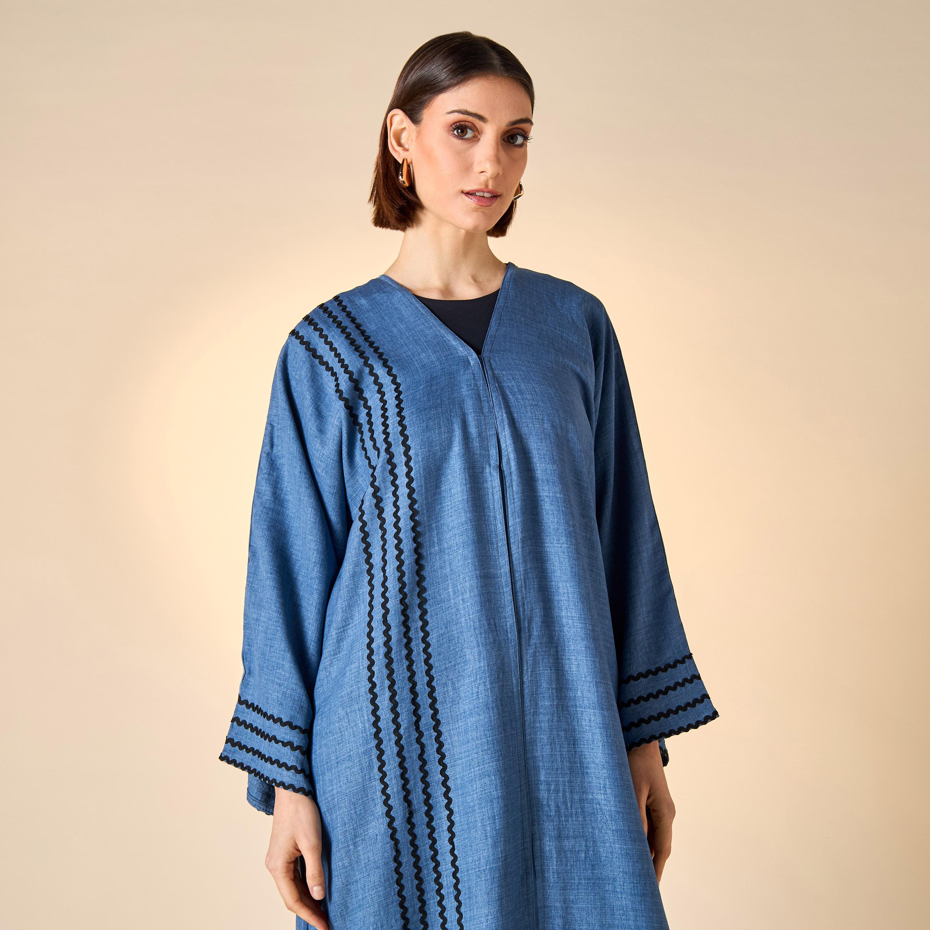 Hadiyath Al Madinah Embroidered Abaya with V-neck-women-arabicclothing-abayas-image-4