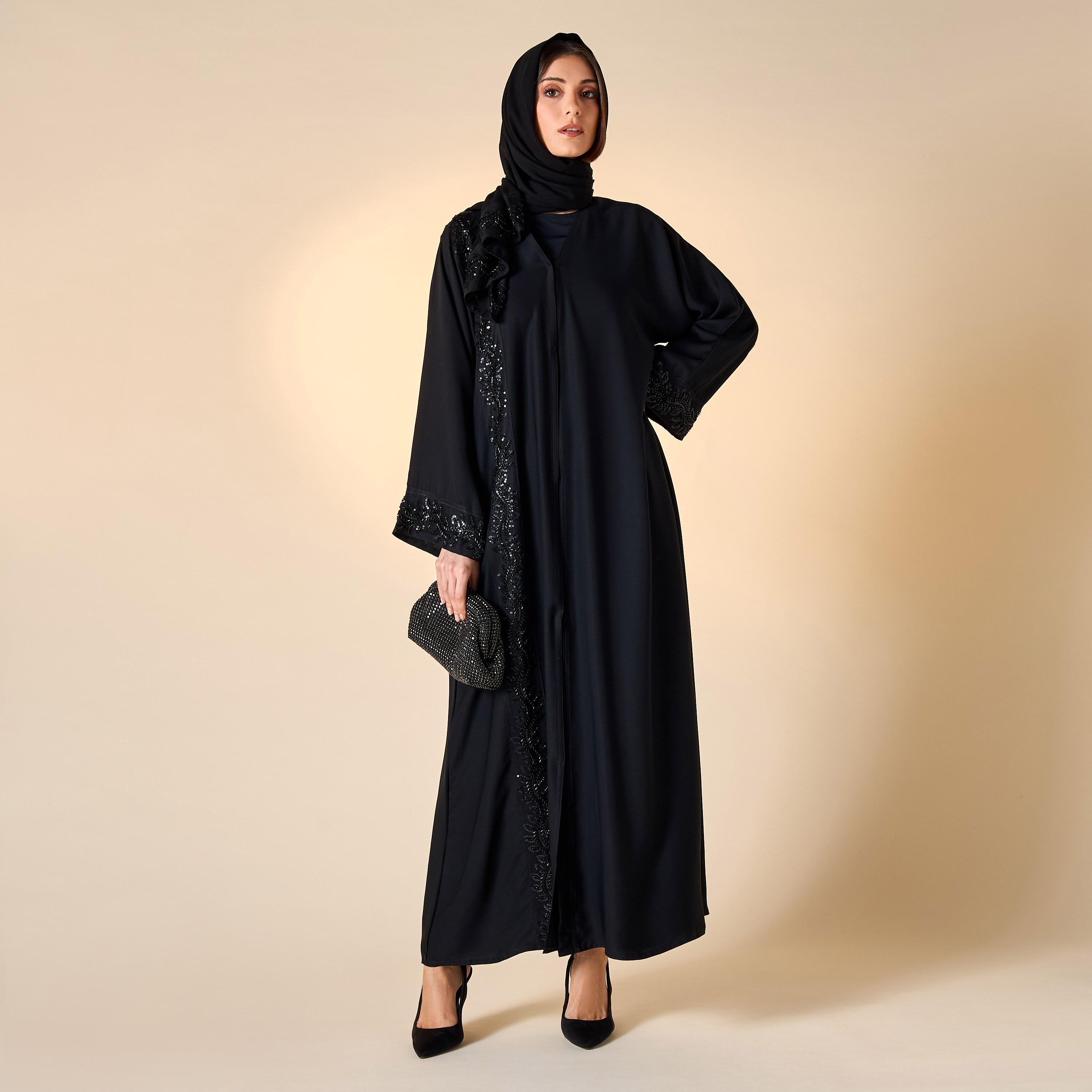 عباية بياقة V وزينة ترتر مع حجاب من حديث المدينة-women-arabicclothing-abayas-image-4