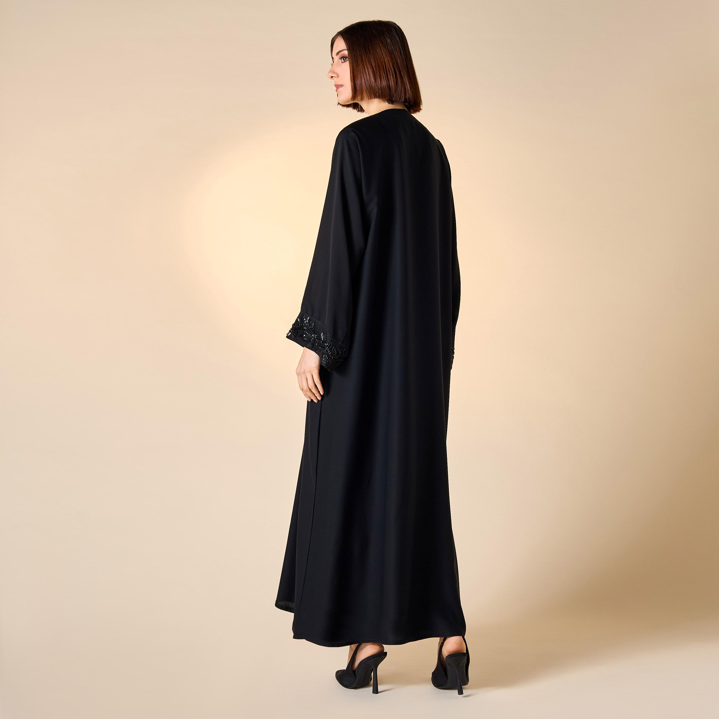 عباية بياقة V وزينة ترتر مع حجاب من حديث المدينة-women-arabicclothing-abayas-image-5