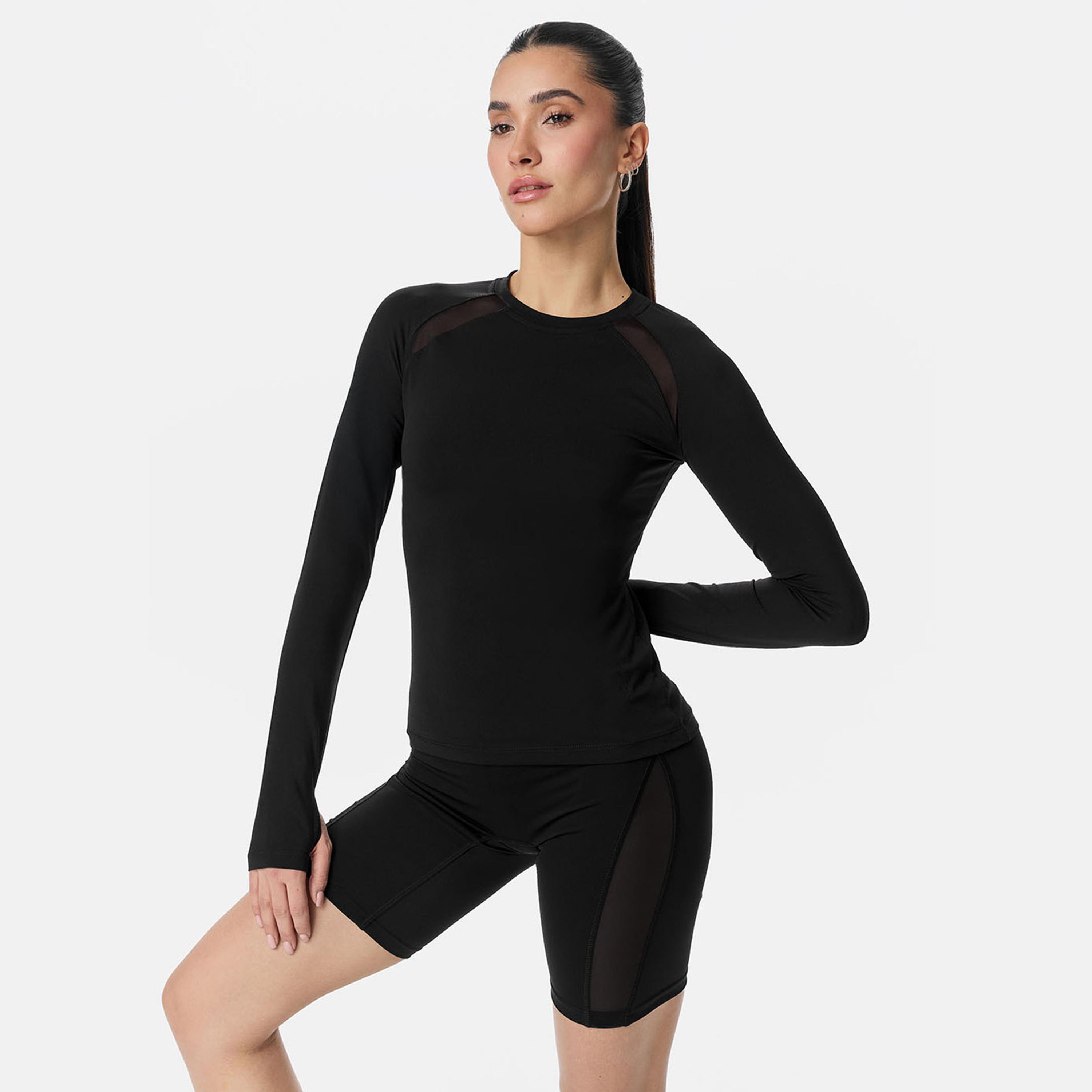 Cardio Bunny Women's Skinny Fit Shorts-women-clothing-sportswearandactivewear-bottoms-athleticskirtsandshorts-image-2