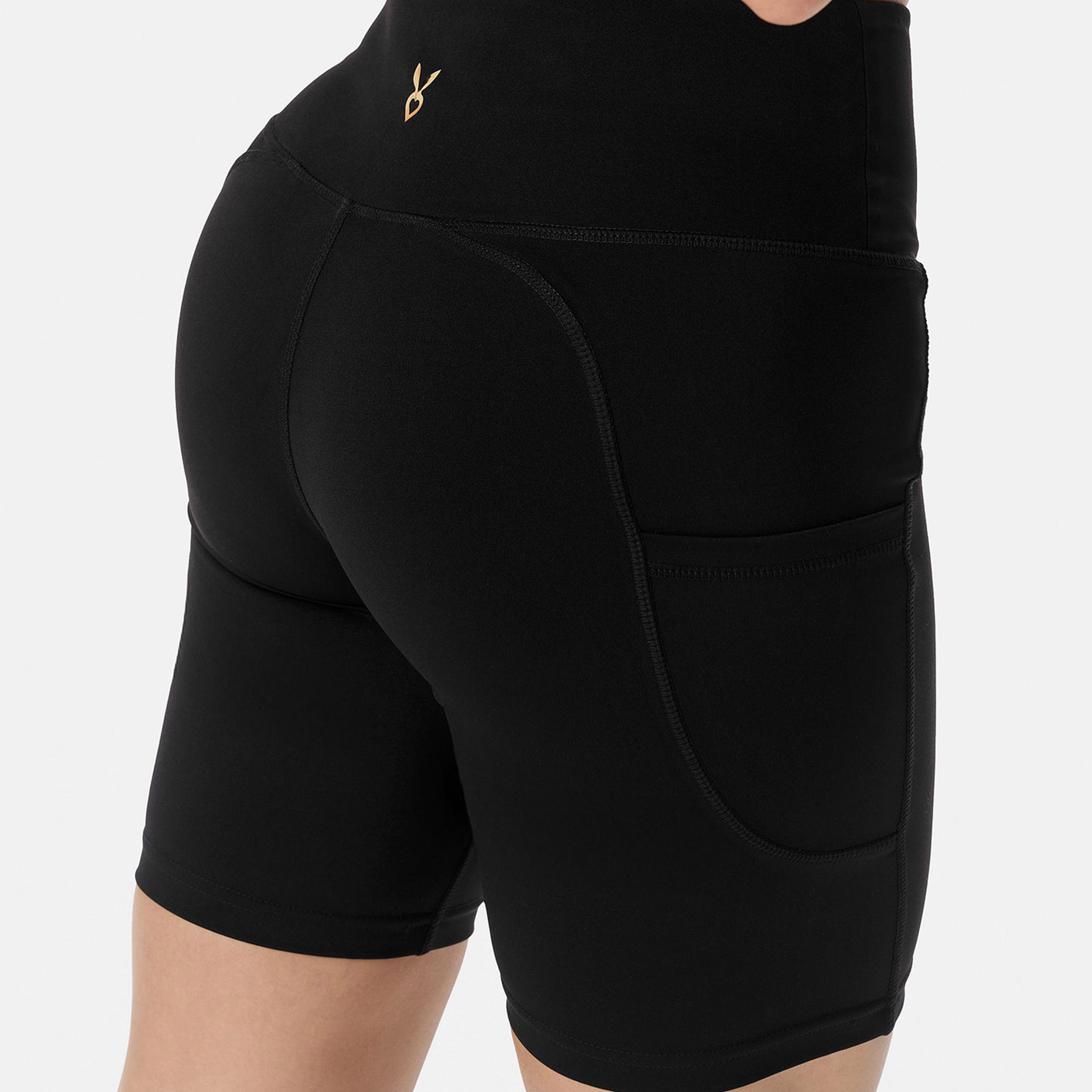 Cardio Bunny Women's Skinny Fit Shorts-women-clothing-sportswearandactivewear-bottoms-athleticskirtsandshorts-image-4