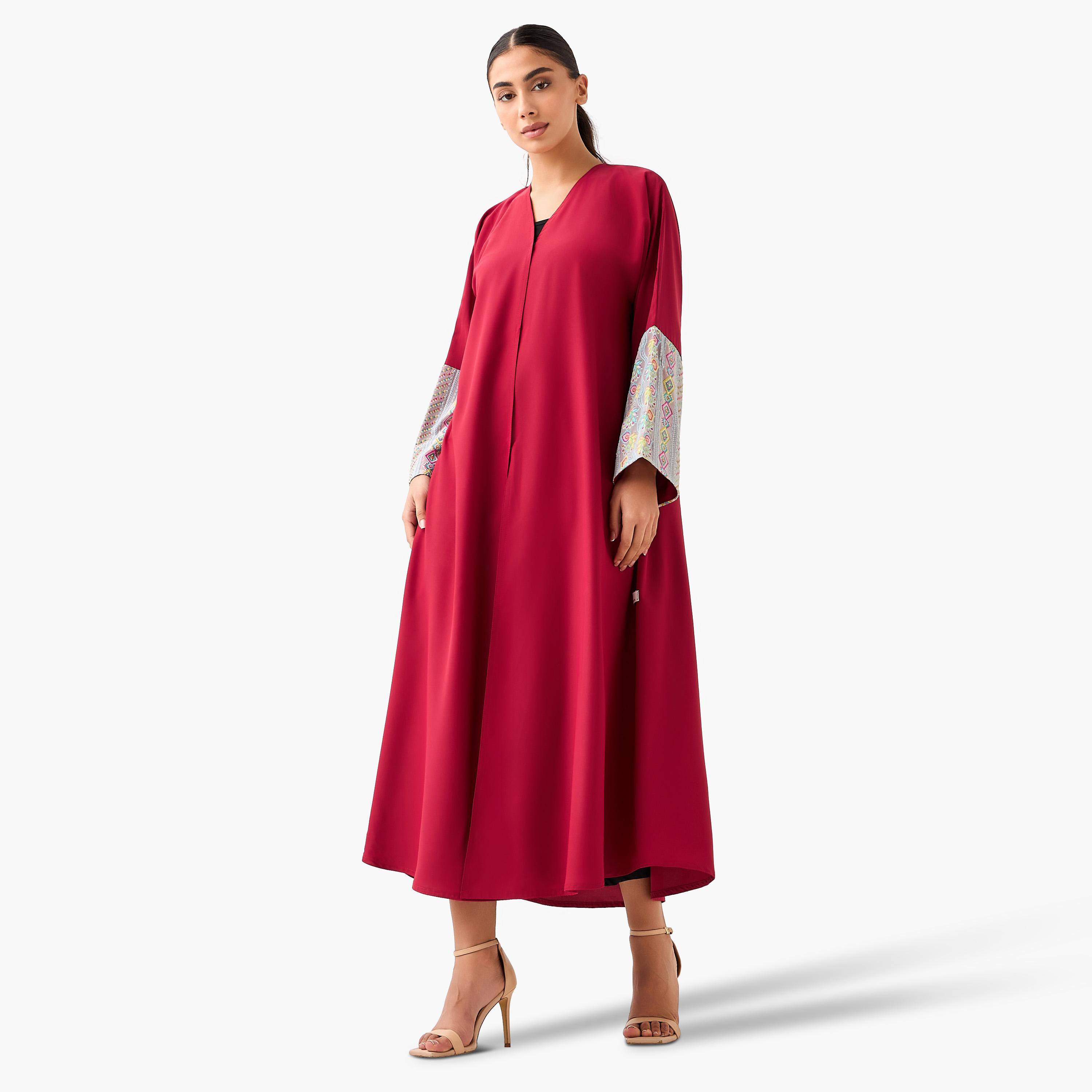 عباية مطرزة مع حجاب من هدية المدينة-women-arabicclothing-abayas-image-2