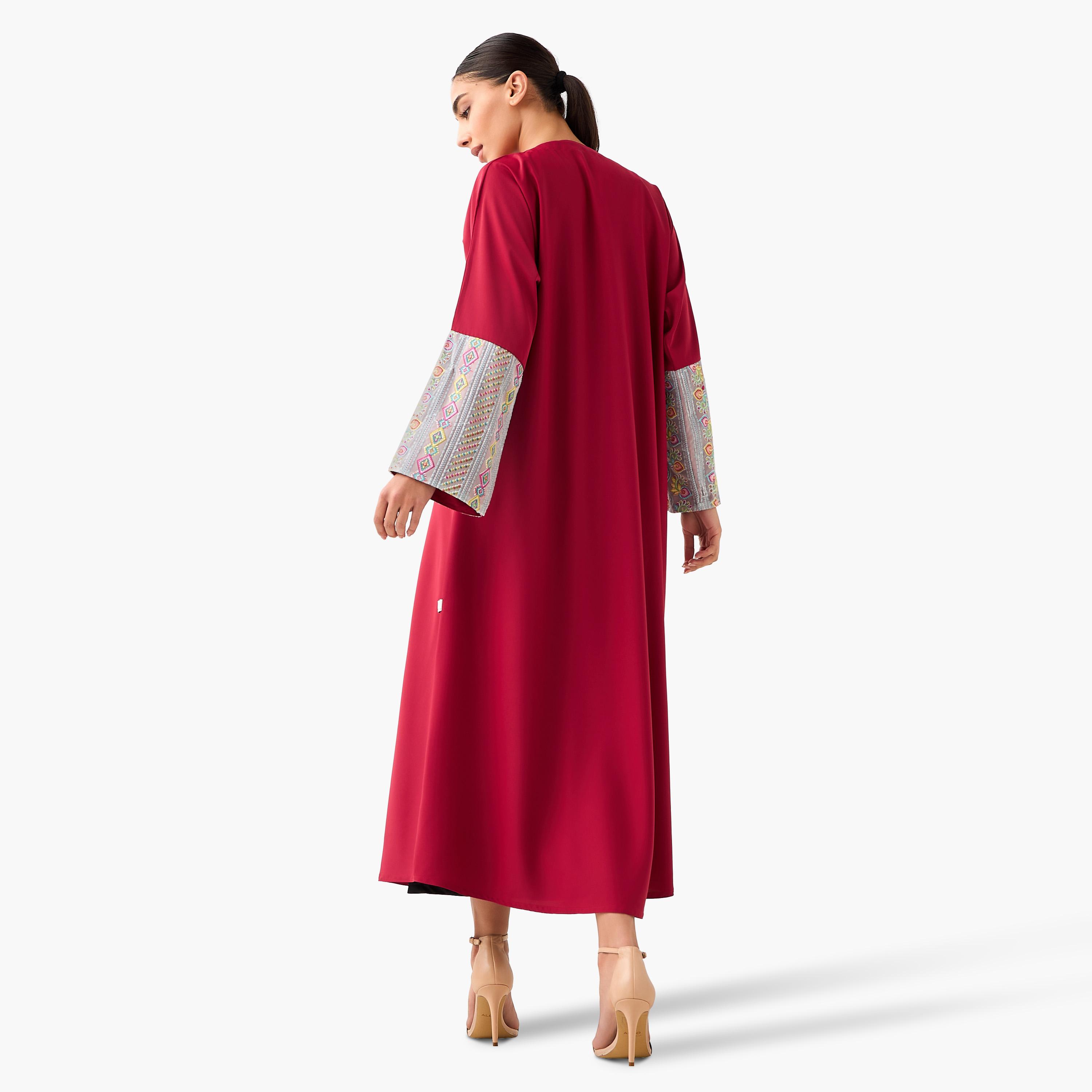 عباية مطرزة مع حجاب من هدية المدينة-women-arabicclothing-abayas-image-4