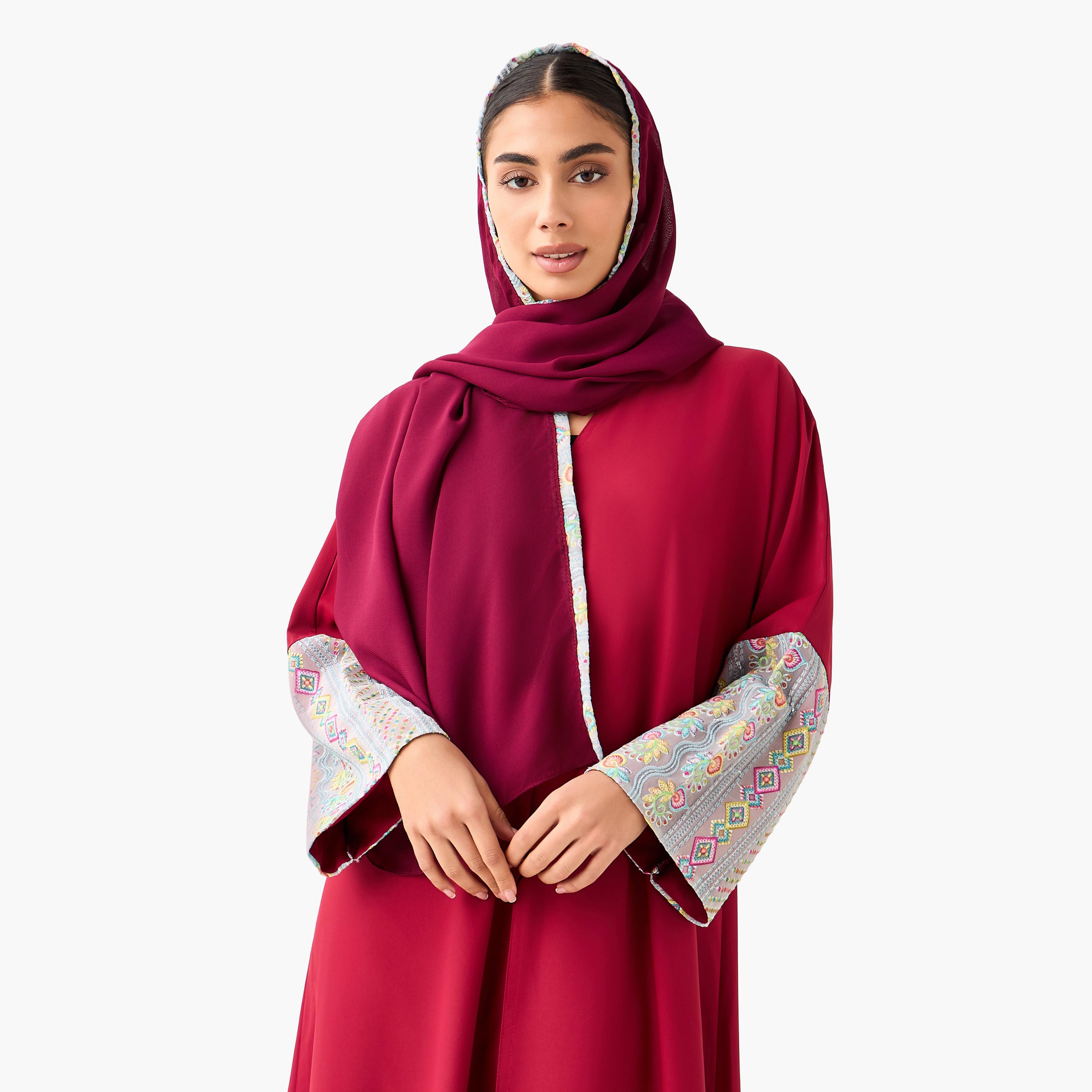 عباية مطرزة مع حجاب من هدية المدينة-women-arabicclothing-abayas-image-5