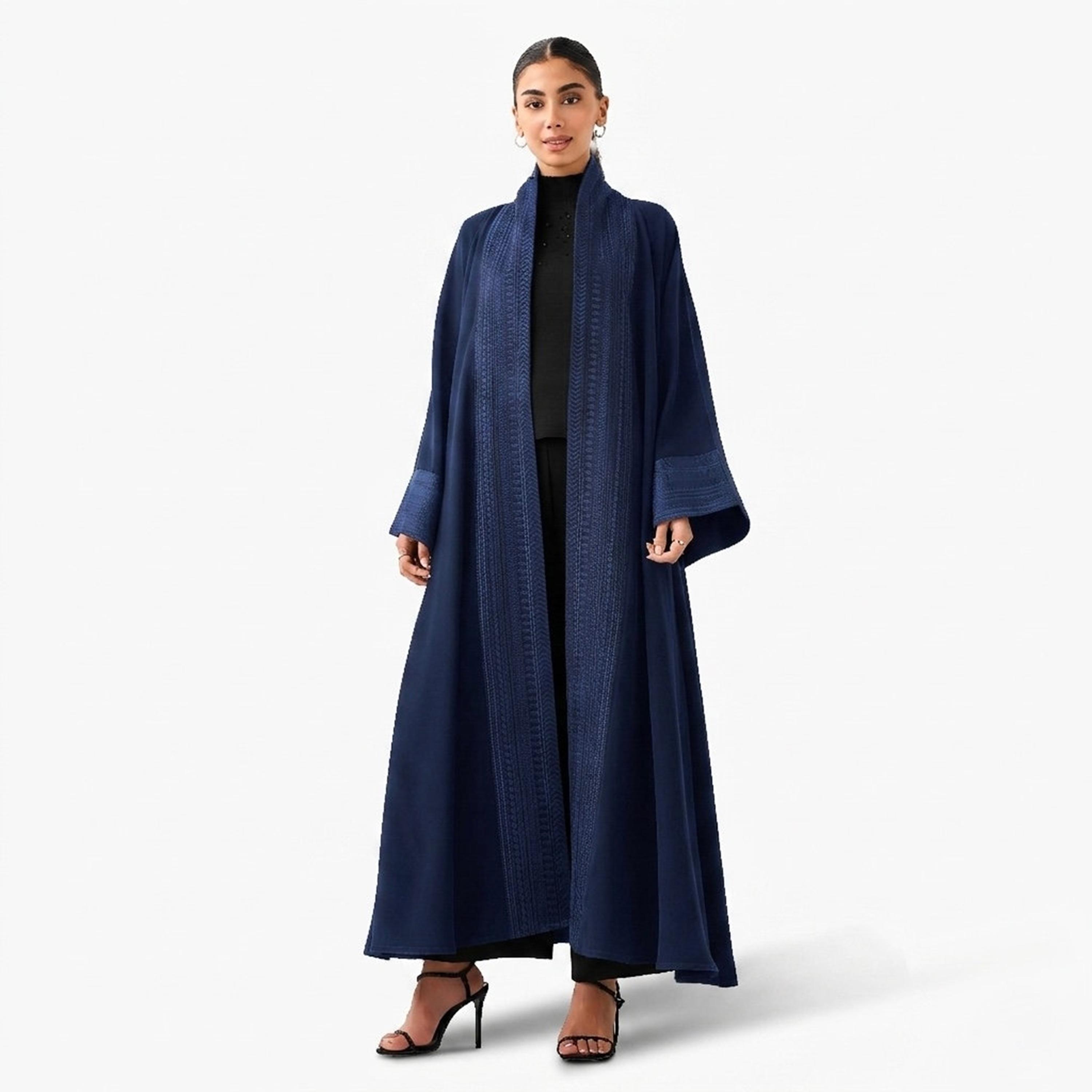عباءة "ندا" مطرزة بأكمام راجلان واسعة للنساء من حديث المدينة-women-arabicclothing-abayas-image-1