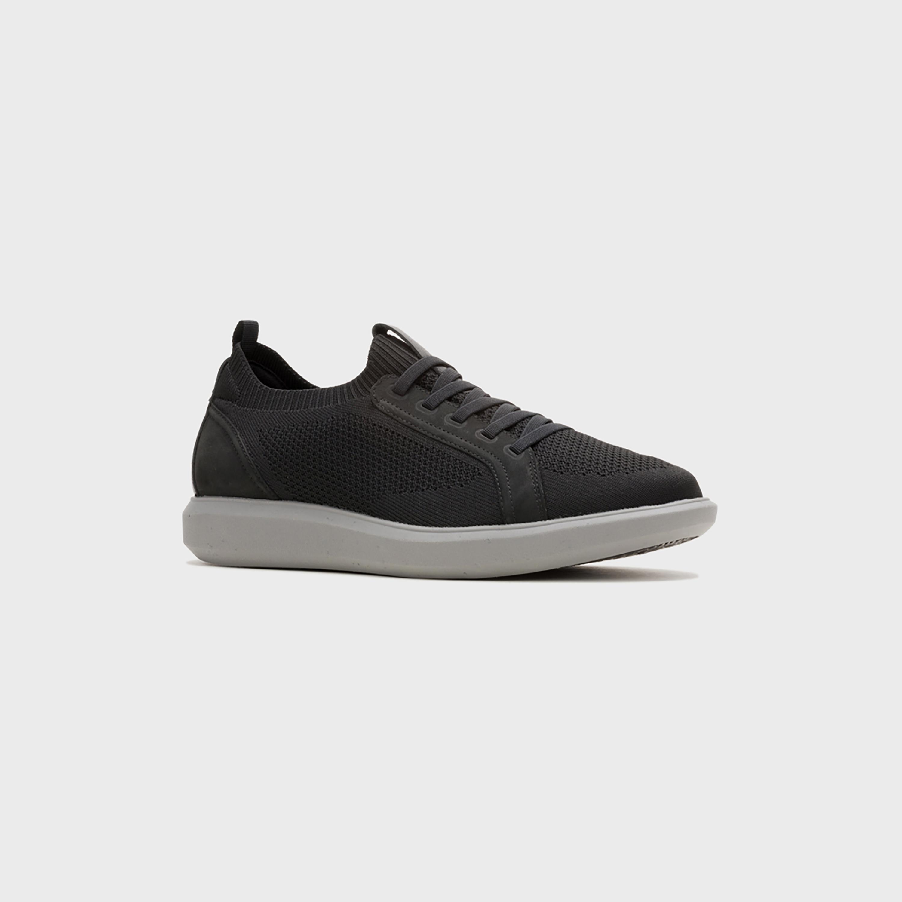 حذاء رياضي رجالي من هاش بابيز برباط من نايلز نيت بكعب منخفض-men-shoes-sneakers-image-1