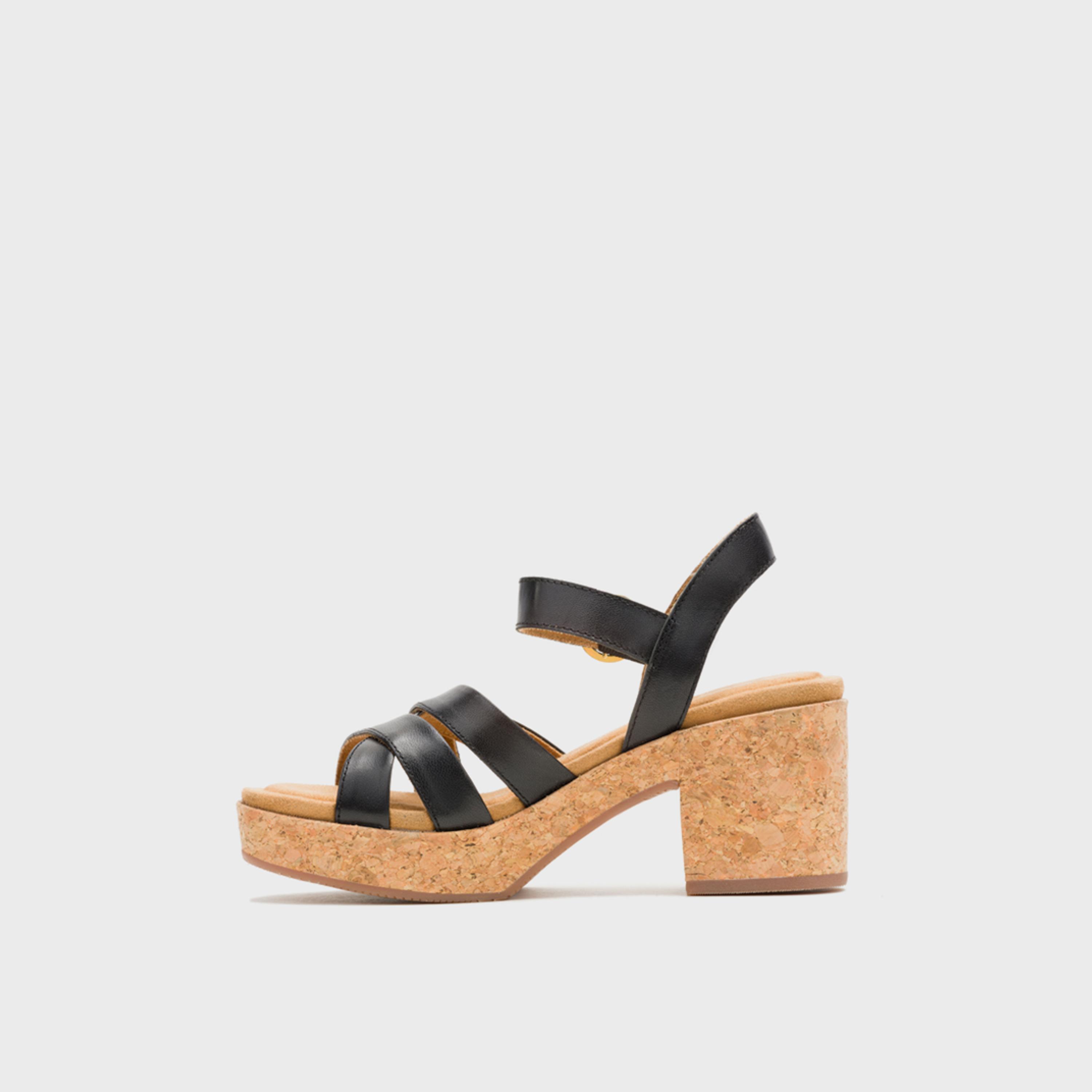 هاش بوبيز- حذاء نسائي بكعب سميك مزود بإبزيم | HPW11156-women-shoes-heels-image-3