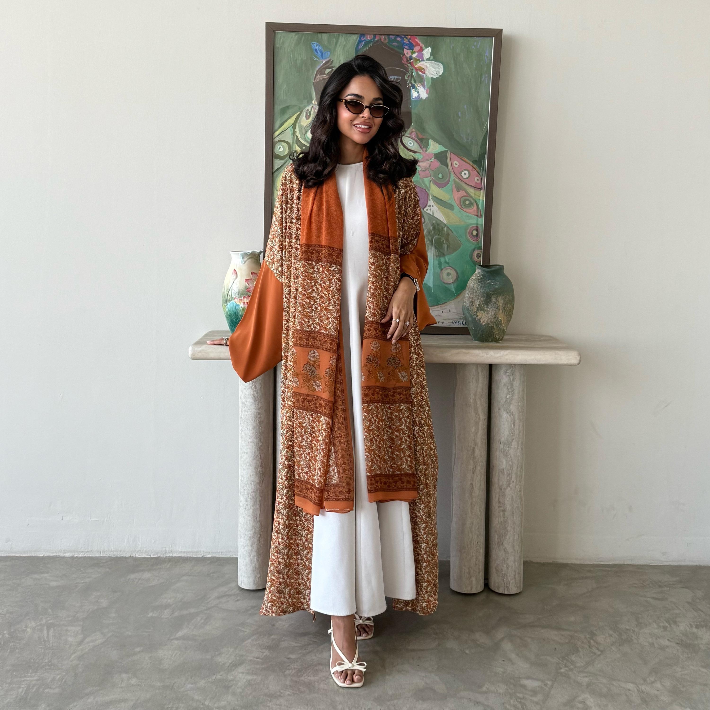 Lusin abaya Floral Print Dual-Tone Wide Sleeves Indian Silk Women's Abaya with Hijab-women-arabicclothing-abayas-image-4