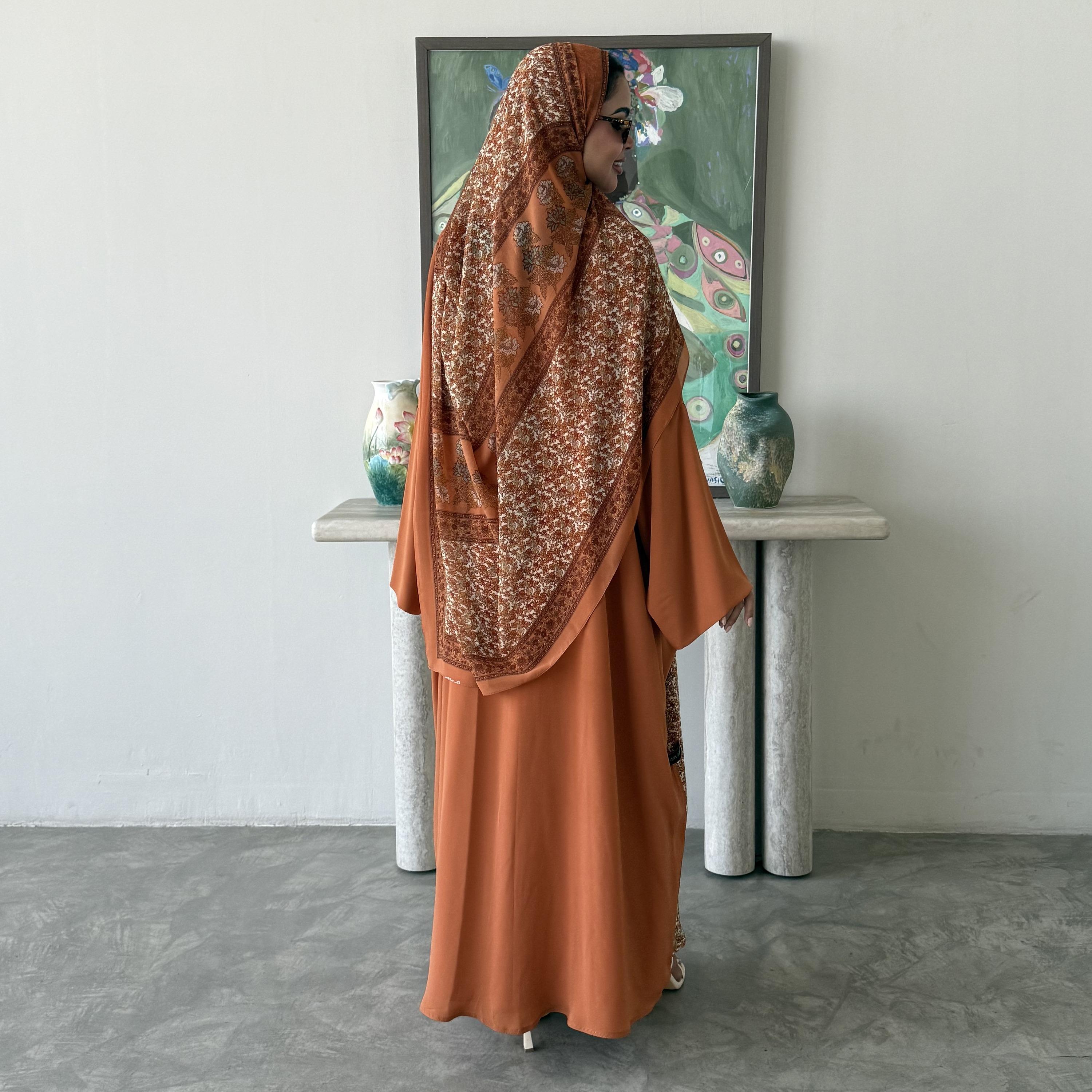 Lusin abaya Floral Print Dual-Tone Wide Sleeves Indian Silk Women's Abaya with Hijab-women-arabicclothing-abayas-image-6