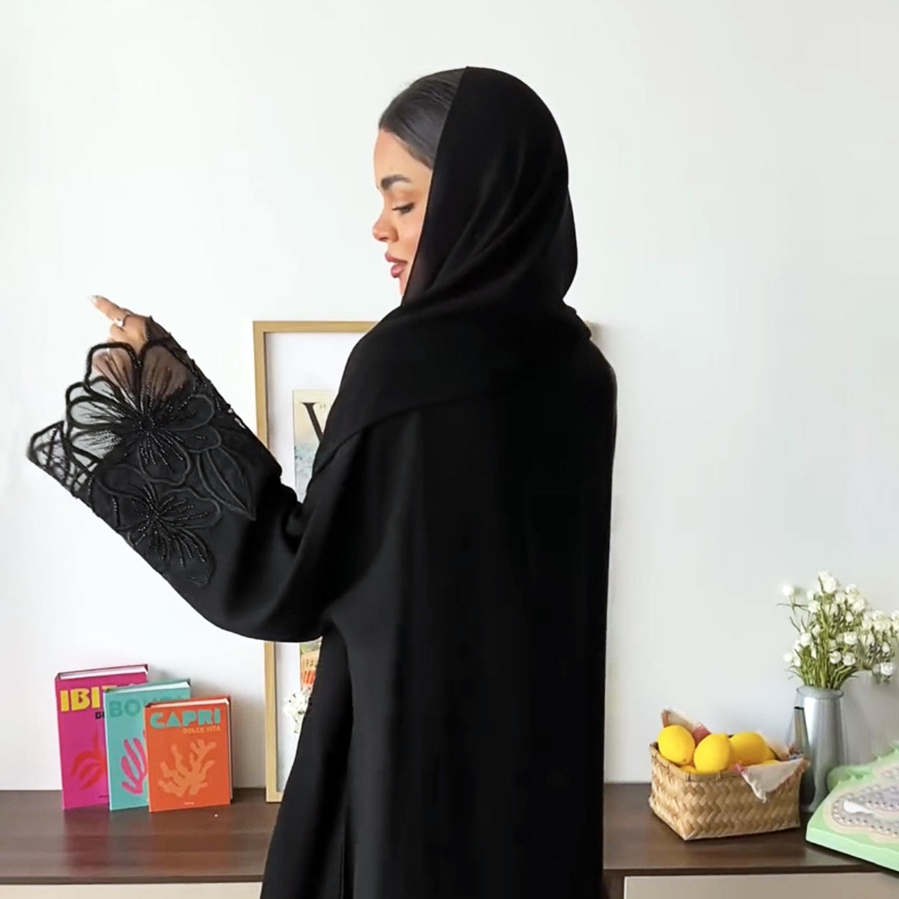 Lusin Abaya Black Floral Embroidered and Hand Beaded Crepe Women's Abaya with Hijab-women-arabicclothing-abayas-image-4
