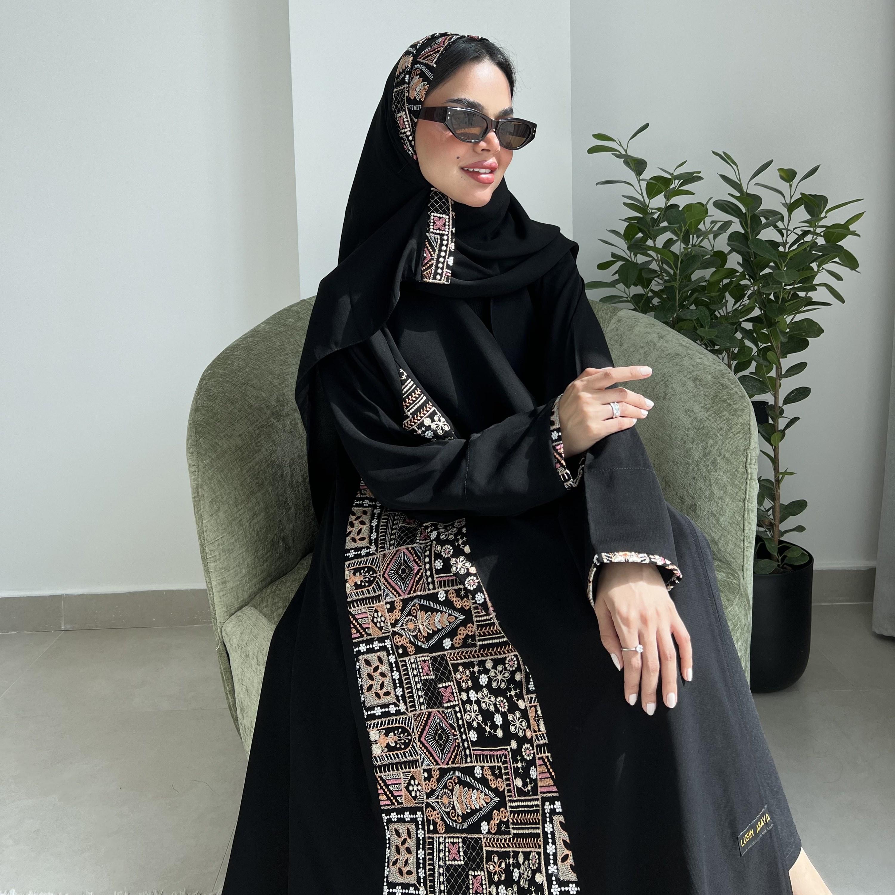Lusin abaya Black Embroidered Panelled Royal Crepe Women's Evening Abaya with Hijab-women-arabicclothing-abayas-image-2