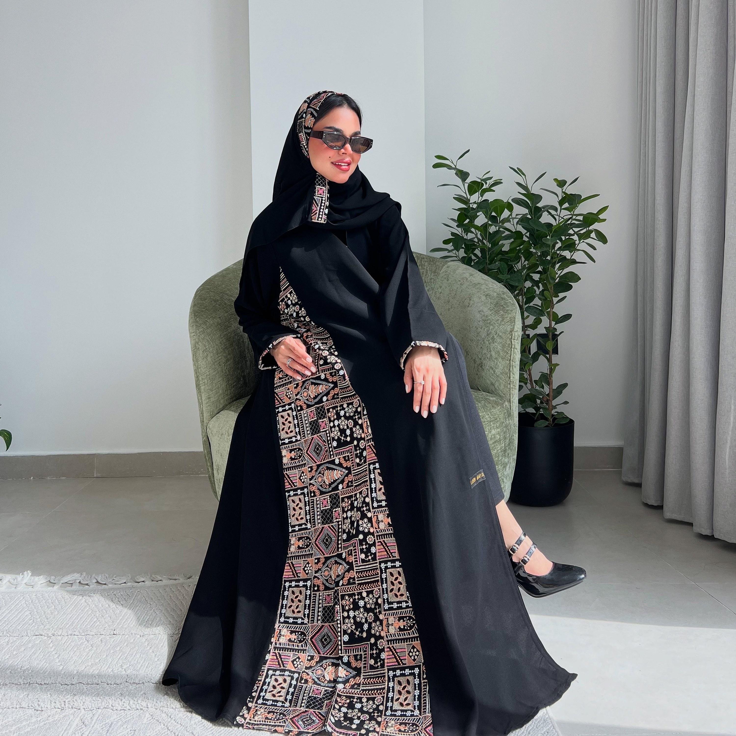 Lusin abaya Black Embroidered Panelled Royal Crepe Women's Evening Abaya with Hijab-women-arabicclothing-abayas-image-3