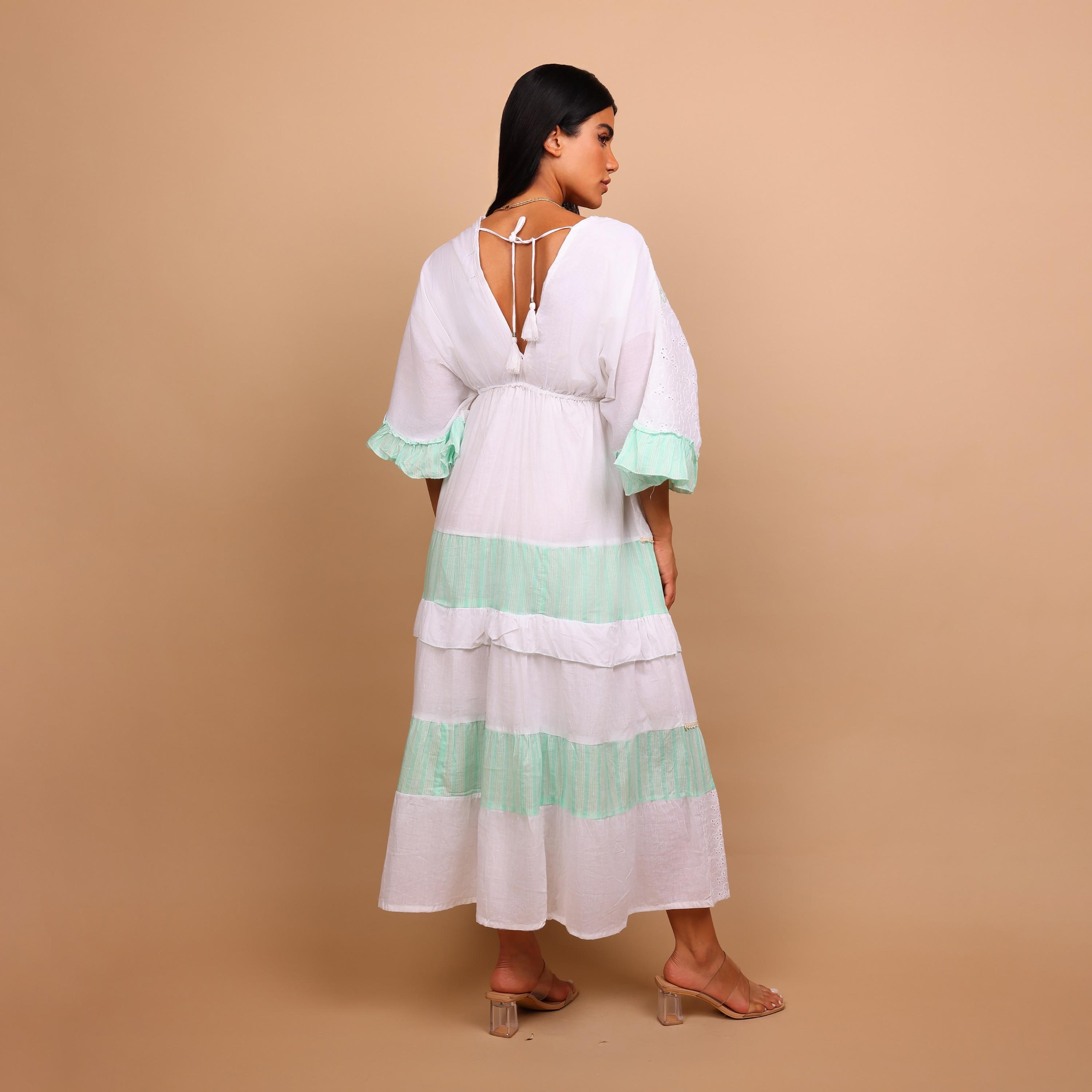 جلابية نسائية بطبقات بتصميم كتل الألوان وقماش شيفلي من إيككسا-women-arabicclothing-jalabiyas-image-3